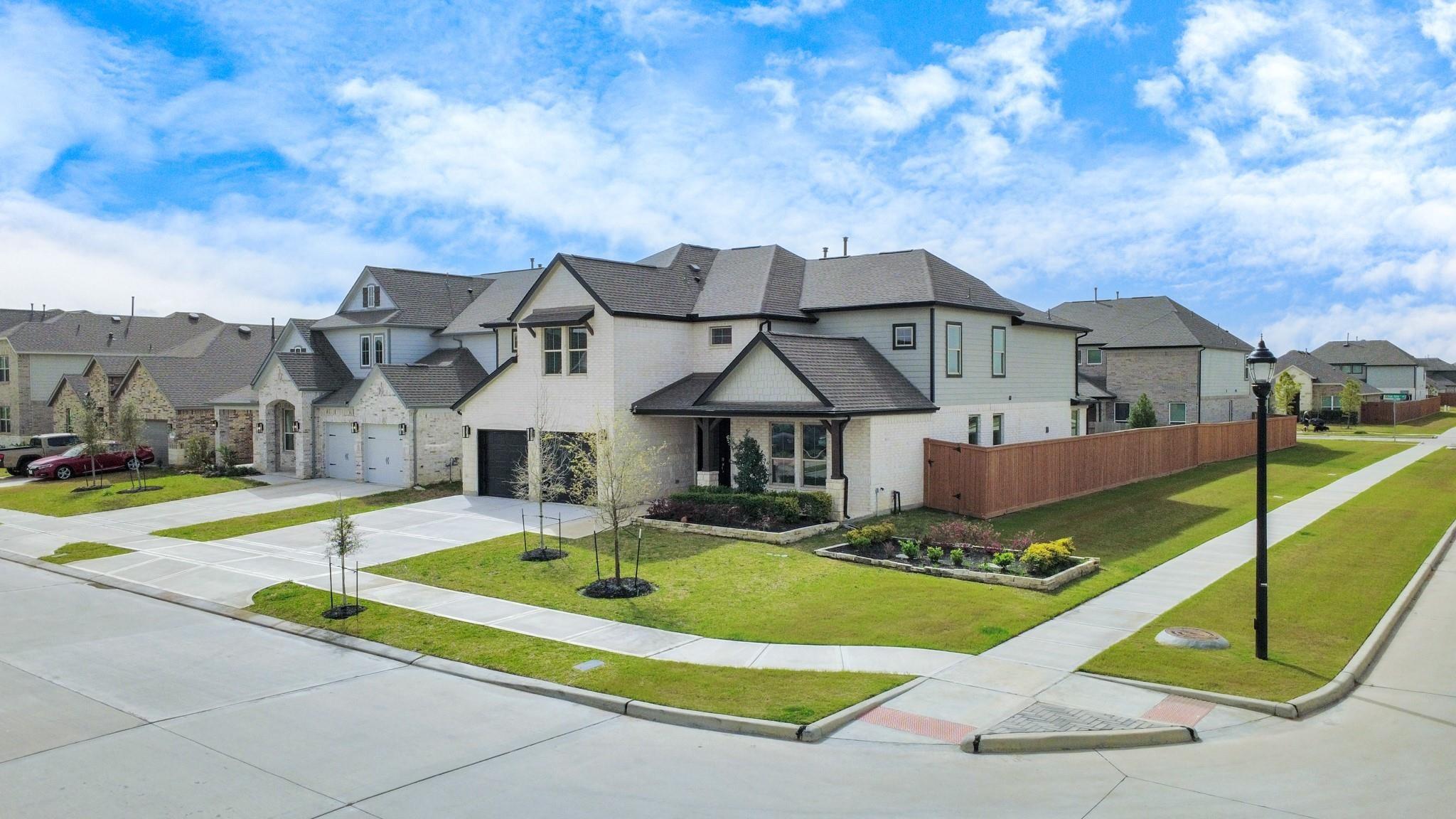 Sunrise Gables Dr, Katy, TX 77493