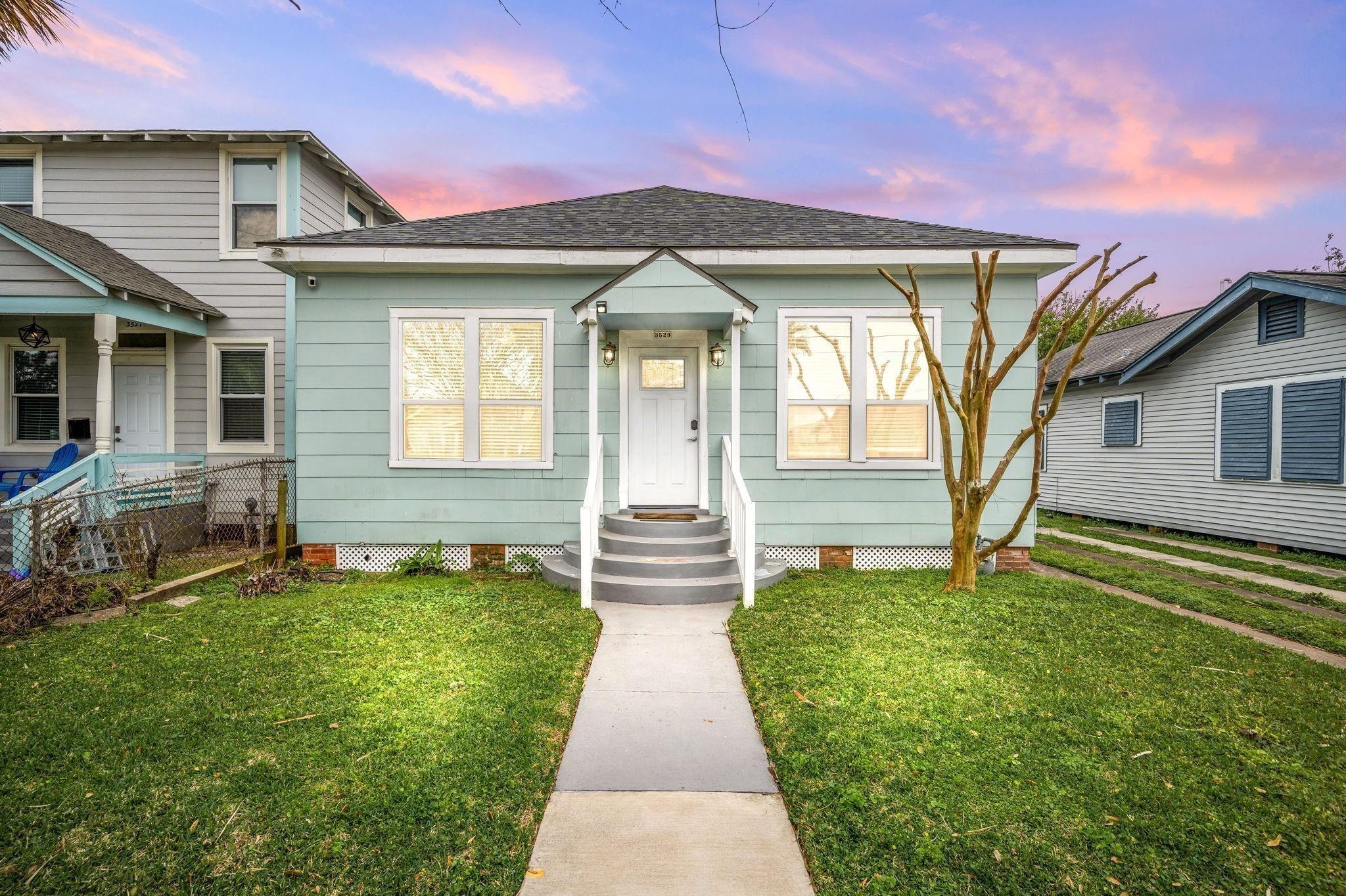 Avenue S, Galveston, TX 77550