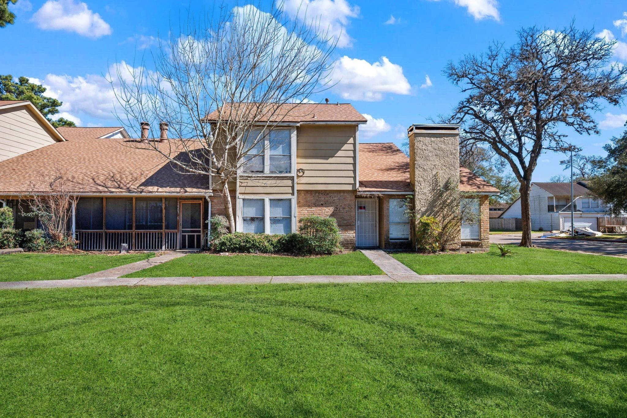 W Village Dr, Houston, TX 77039