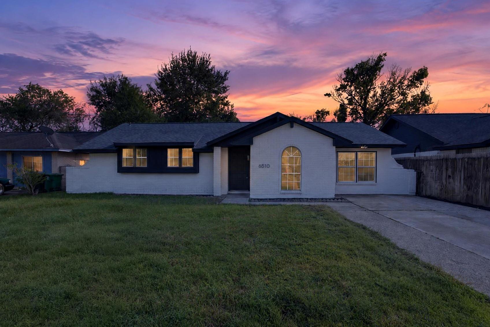 Mardale Dr, Houston, TX 77016