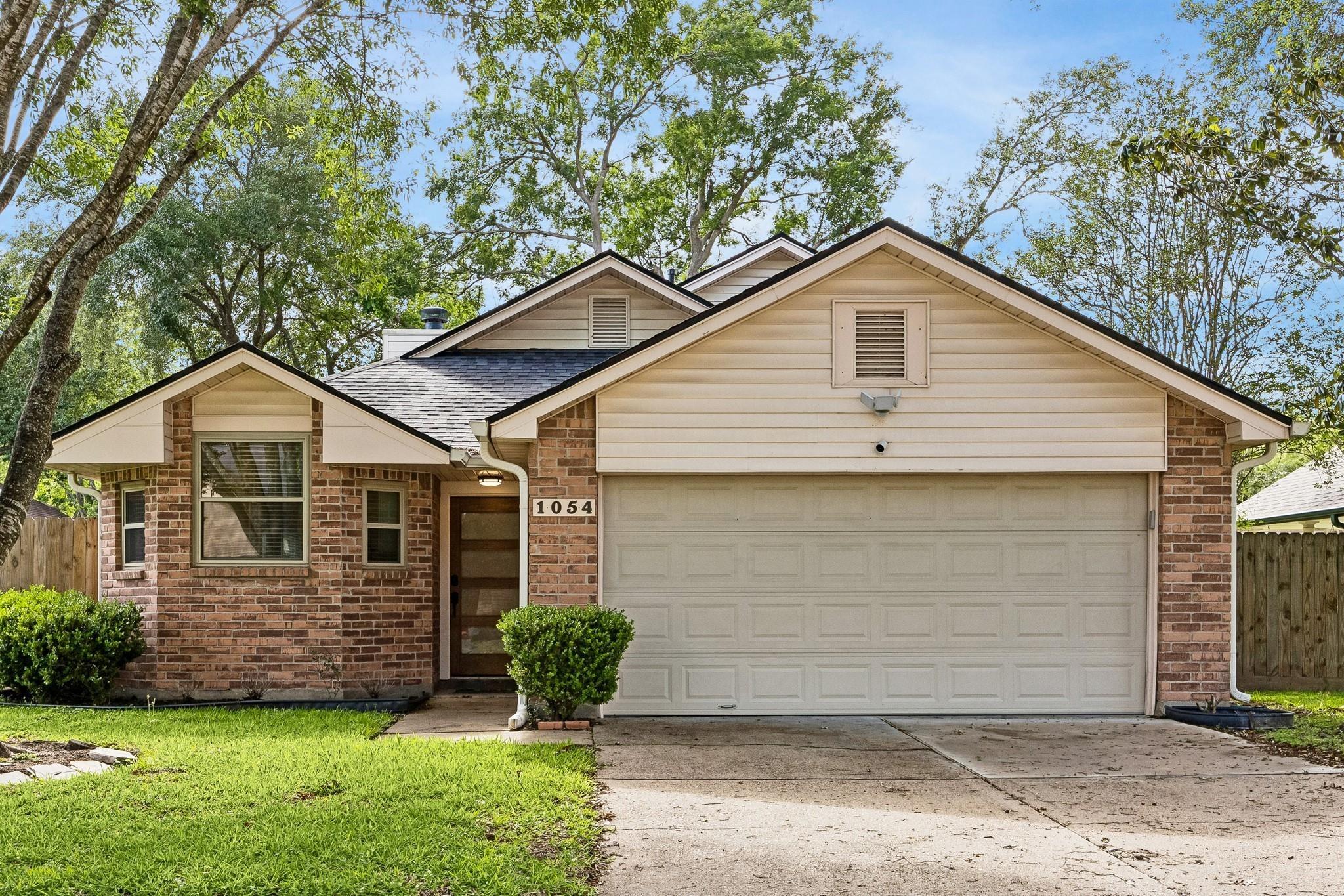 Margate Dr, Pearland, TX 77584