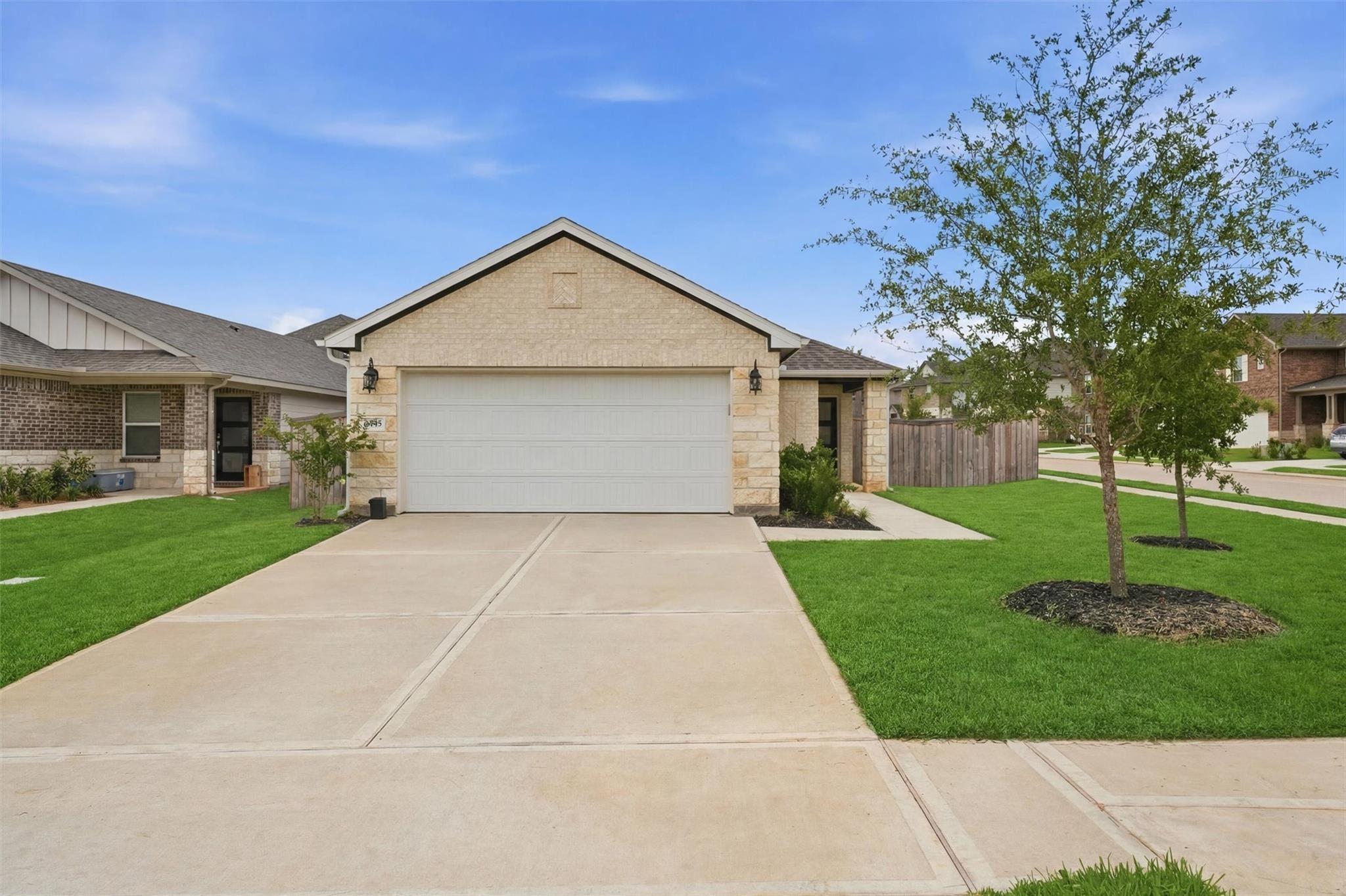 Chinapkin Ln, Conroe, TX 77304