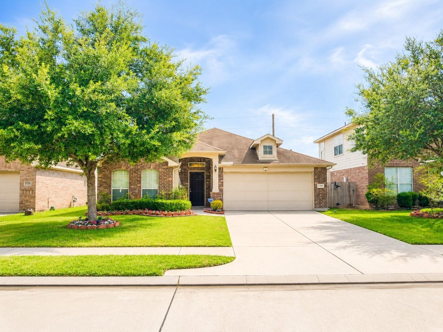 Rose Mill Dr, Kingwood, TX 77339