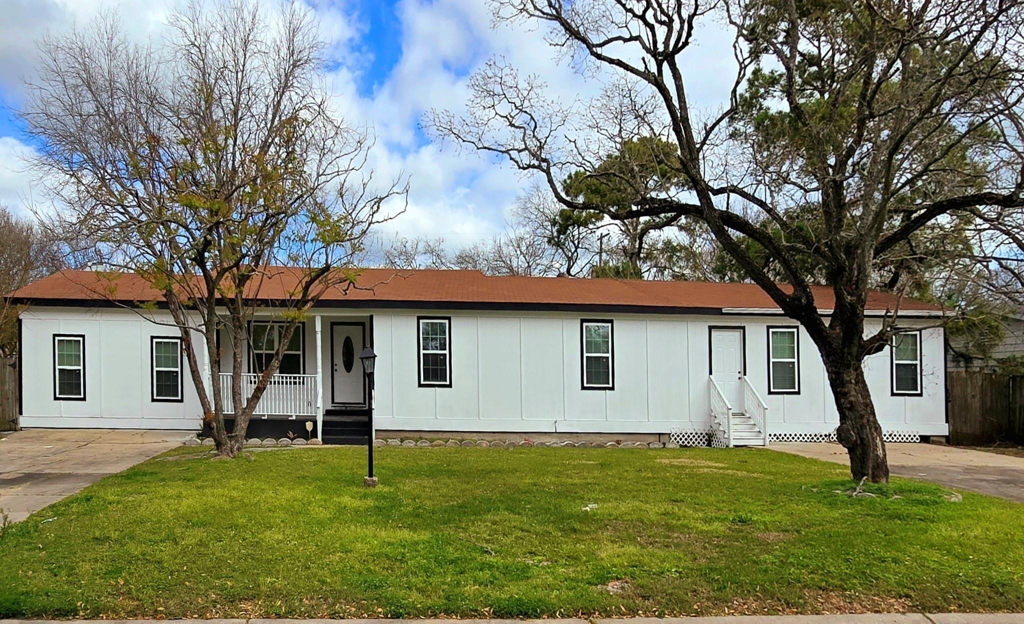 18th Ave N, Texas City, TX 77590