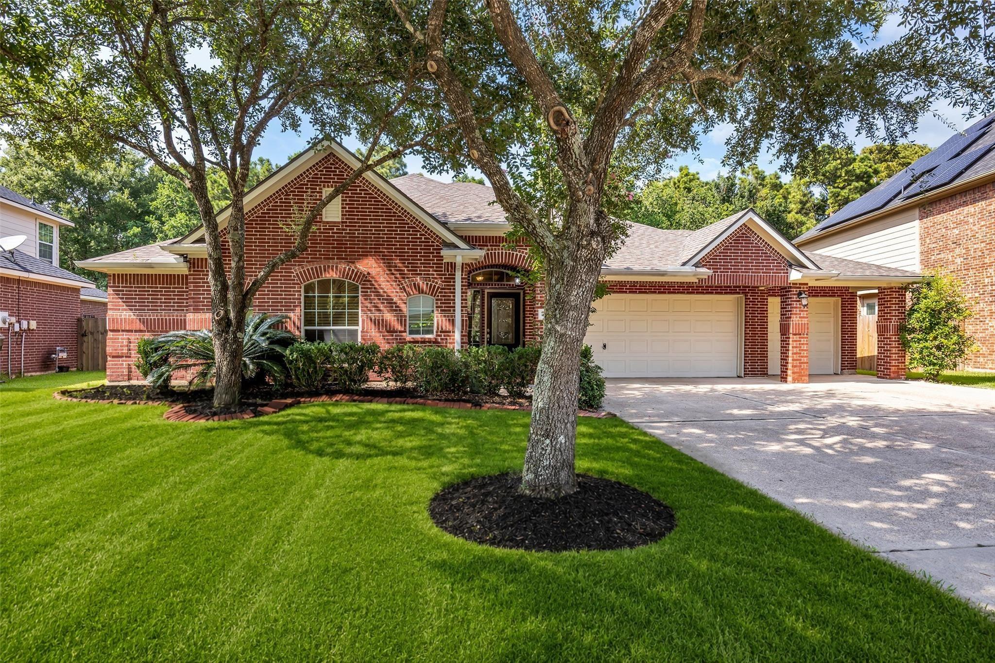 Winding Manor Dr, Houston, TX 77044