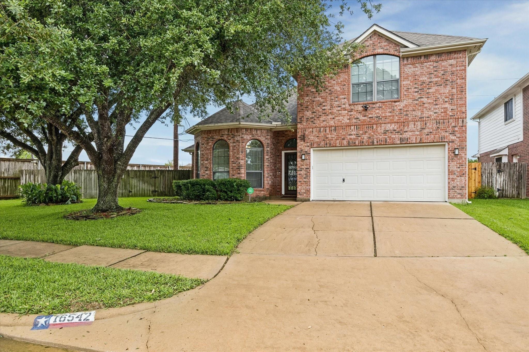 Crossfield Dr, Houston, TX 77095