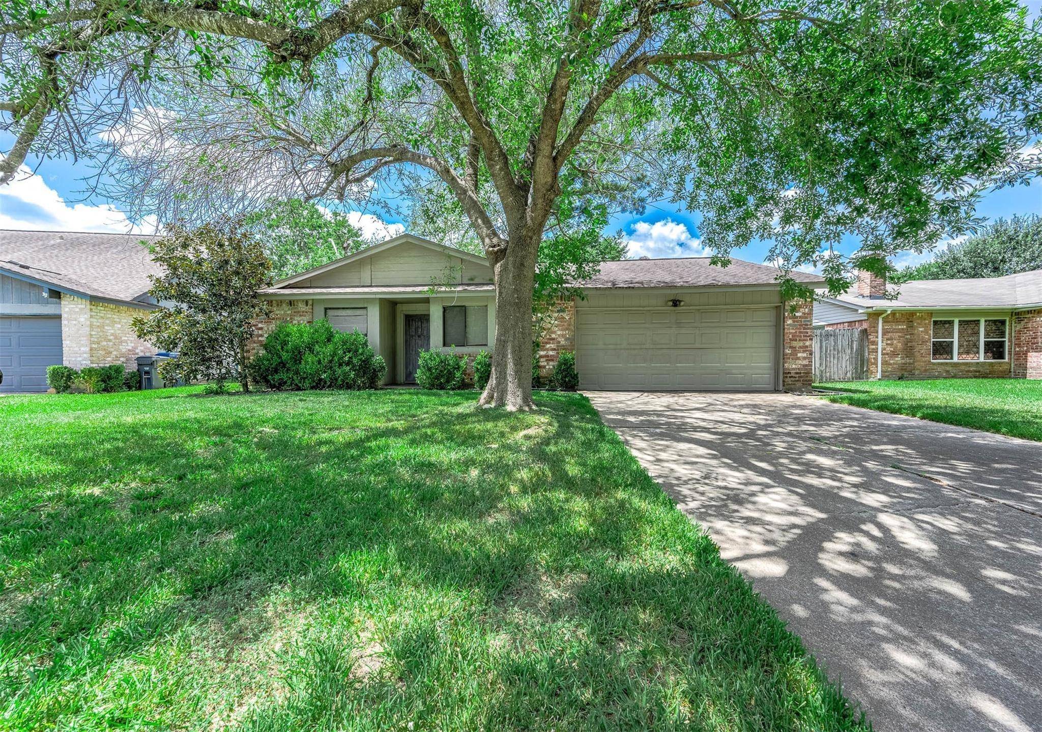 Seven Pines Dr, Spring, TX 77379