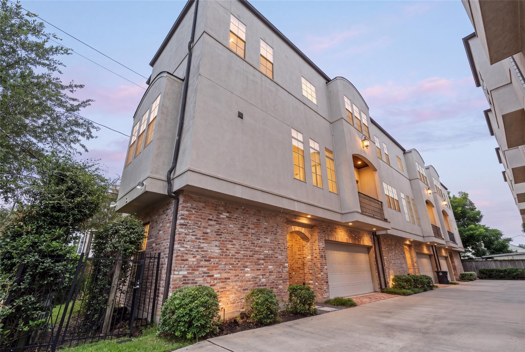 Jackson St, Houston, TX 77004