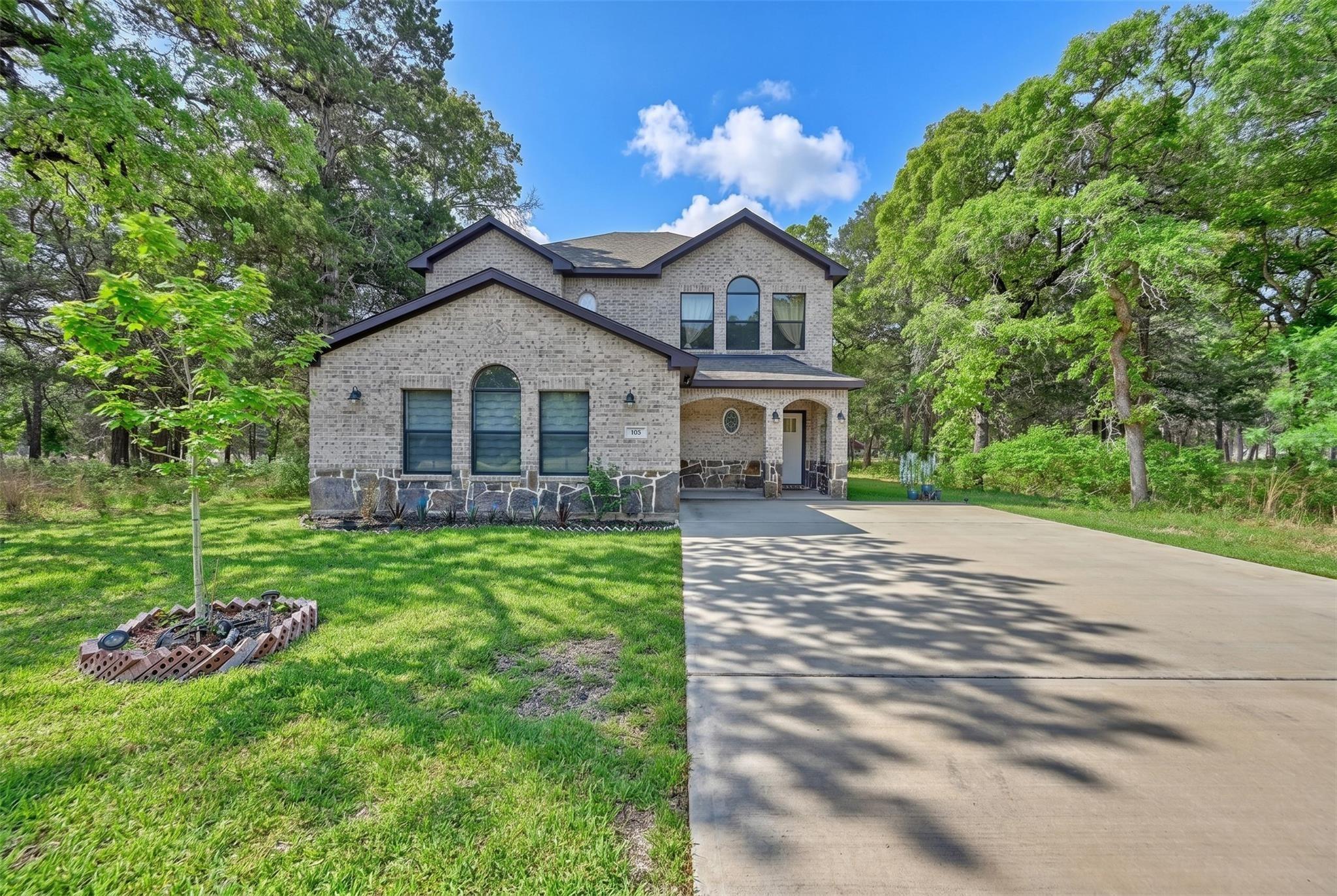 Pinehurst Dr, New Ulm, TX 78950