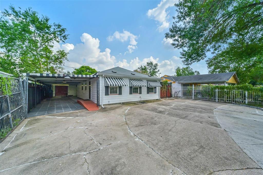 Milredge St, Houston, TX 77017