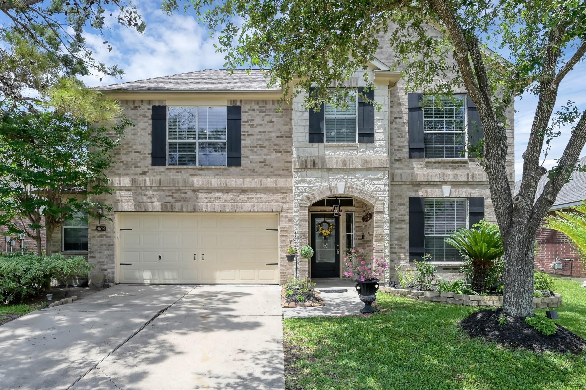 Aspen Leaf Ln, Humble, TX 77396