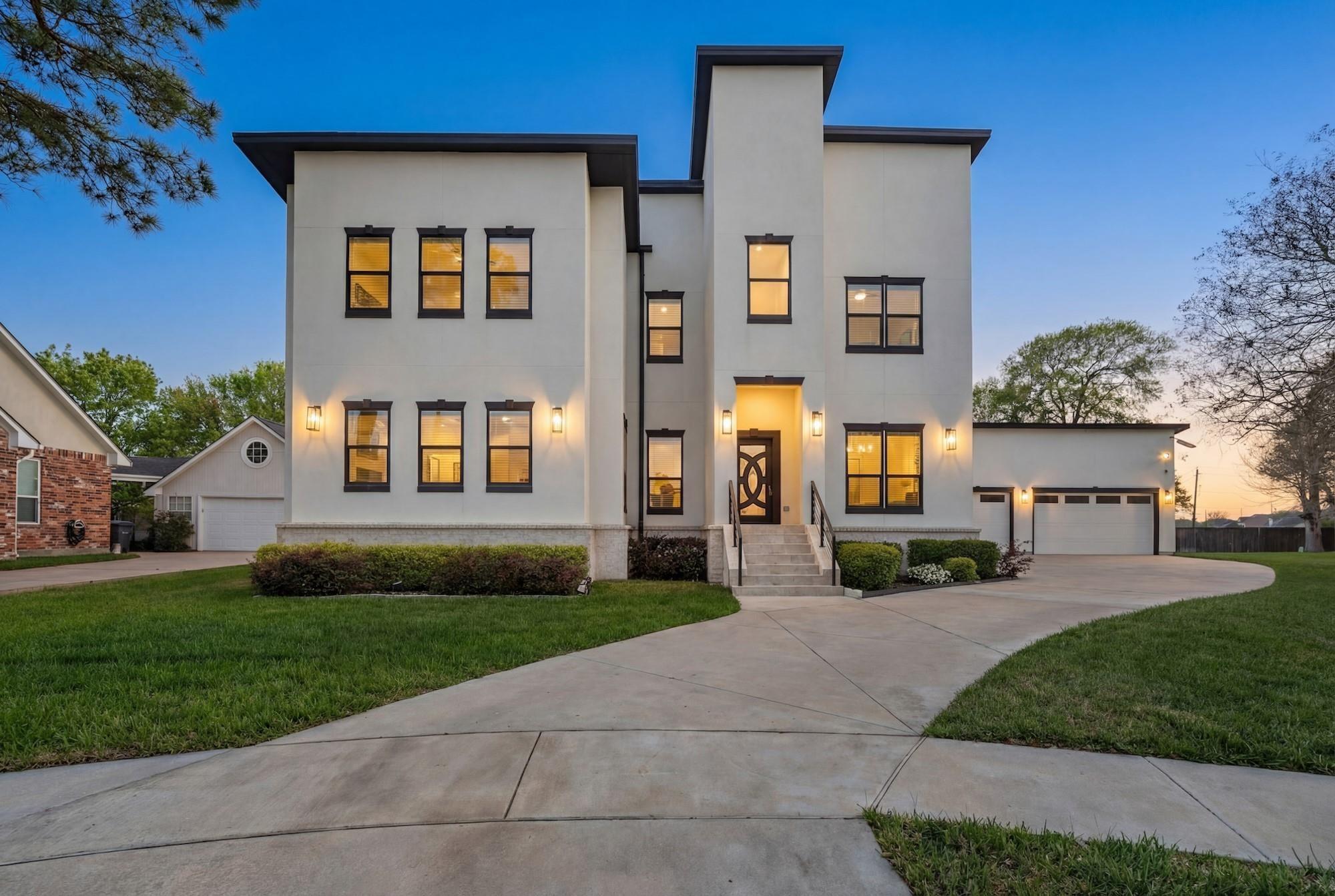 Kari Ct, Jersey Village, TX 77040