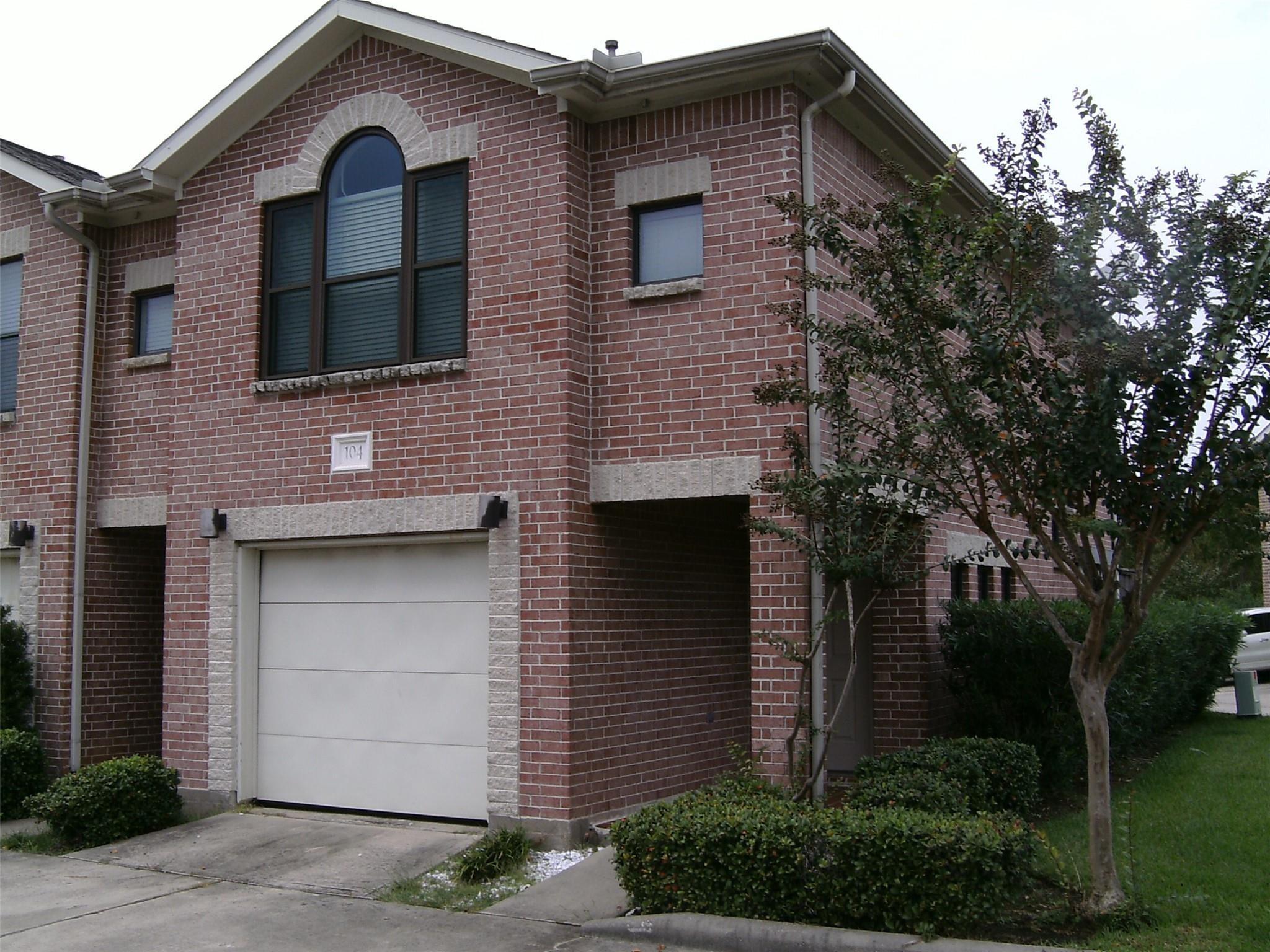 South Loop E, Houston, TX 77033