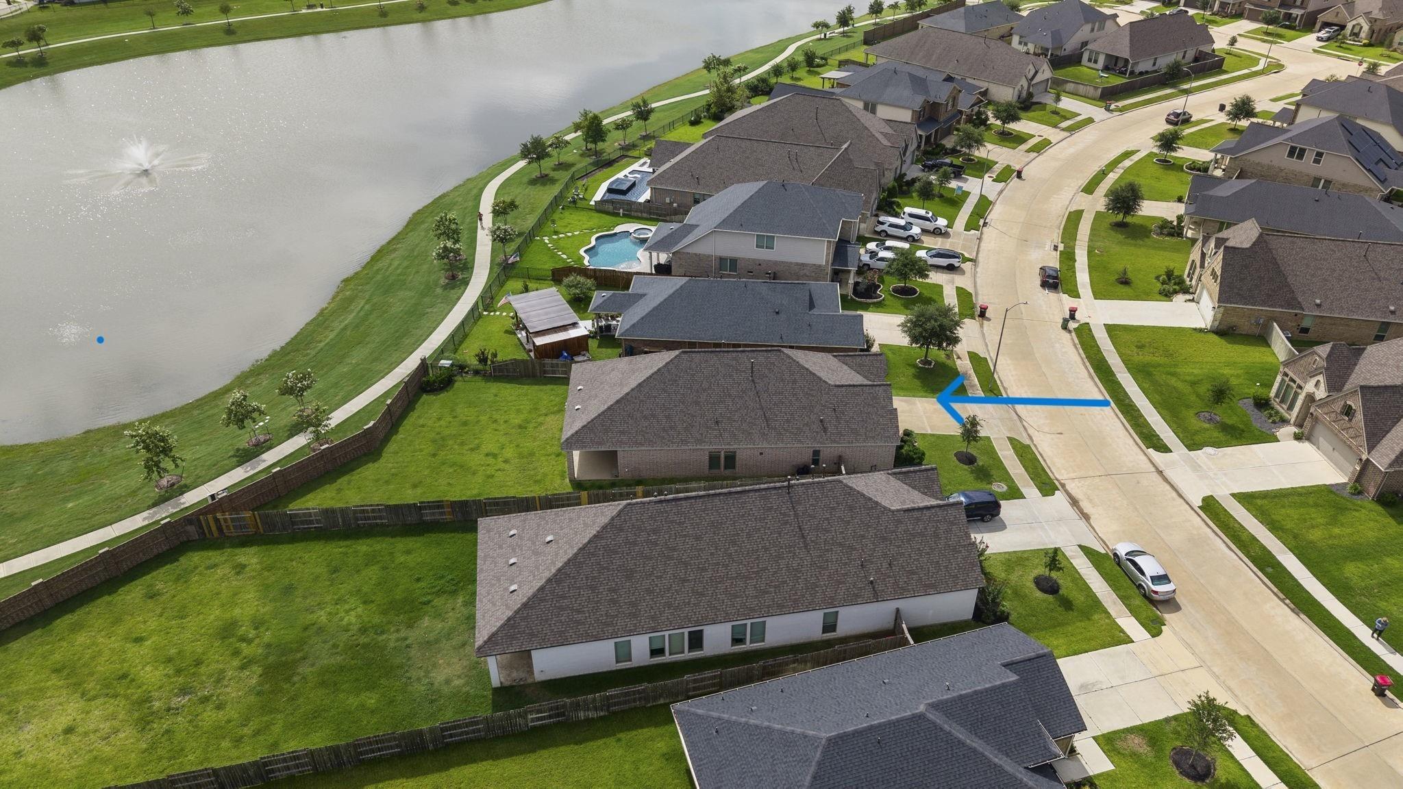 Blue Roan Dr, Tomball, TX 77377