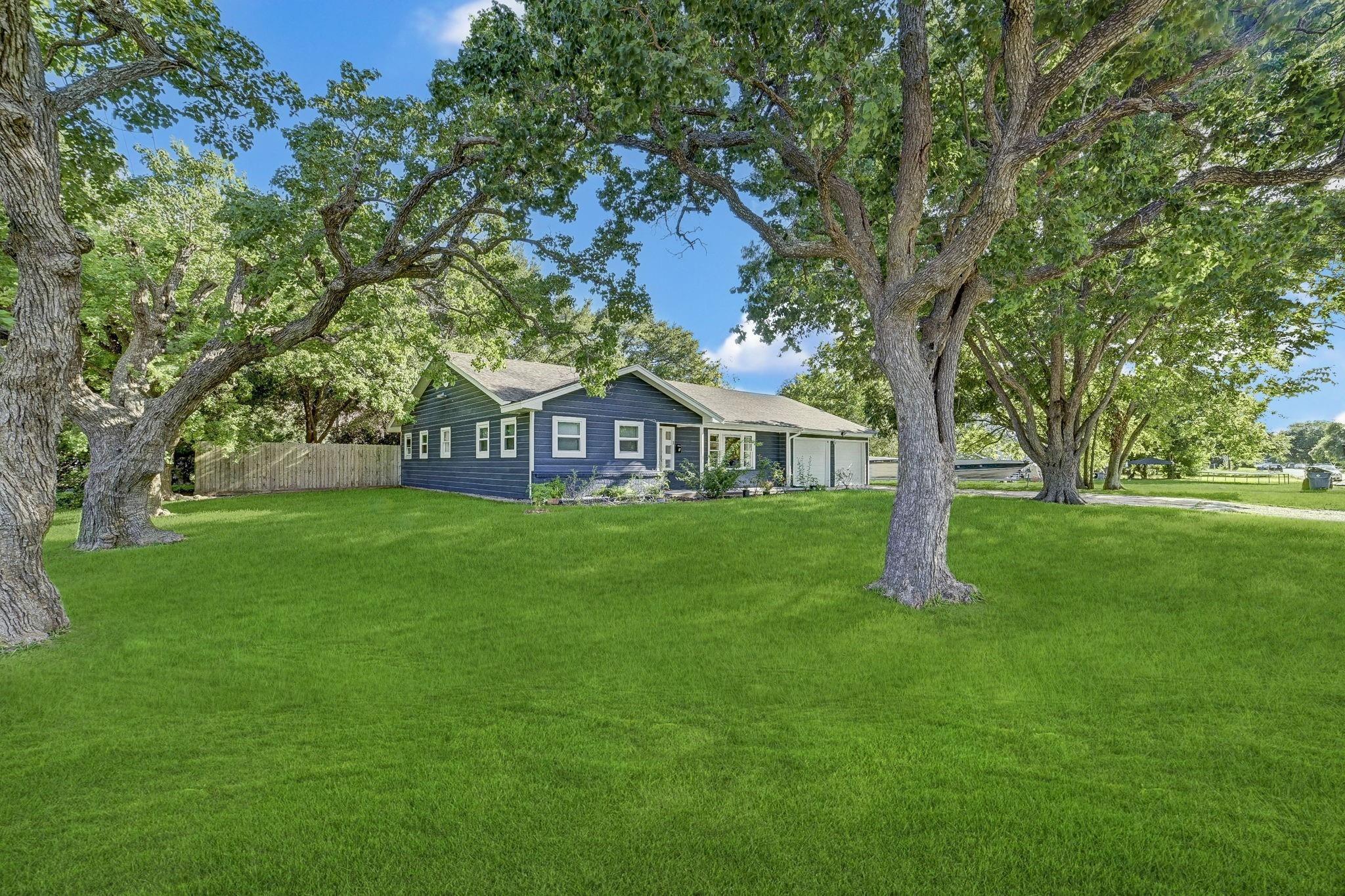 4th Ave N, Texas City, TX 77590