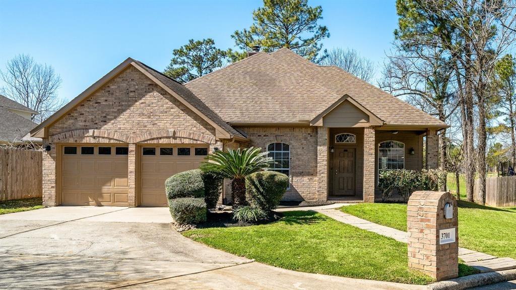 Sunset Cir, Montgomery, TX 77356