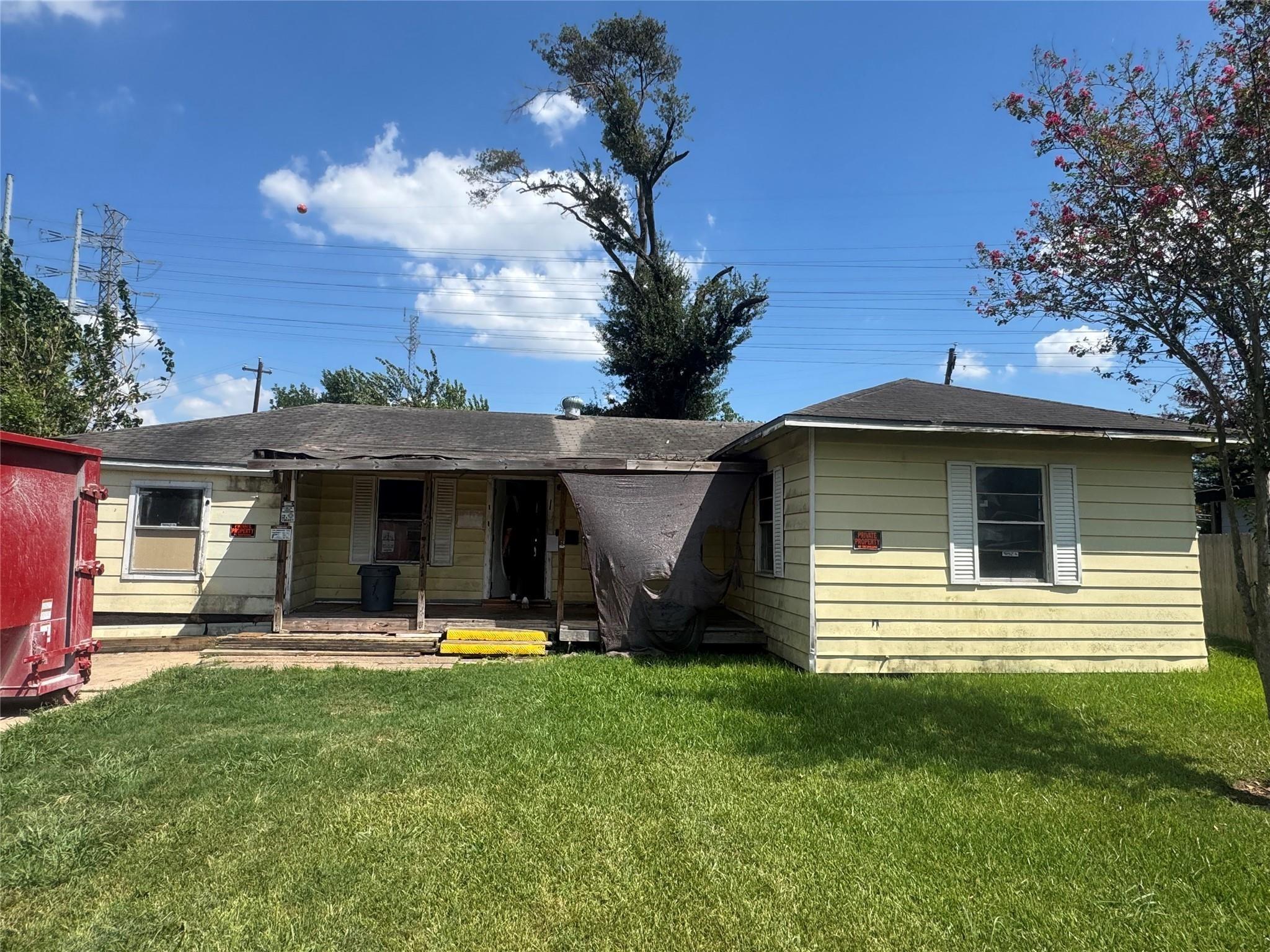 Trichelle St, Pasadena, TX 77506