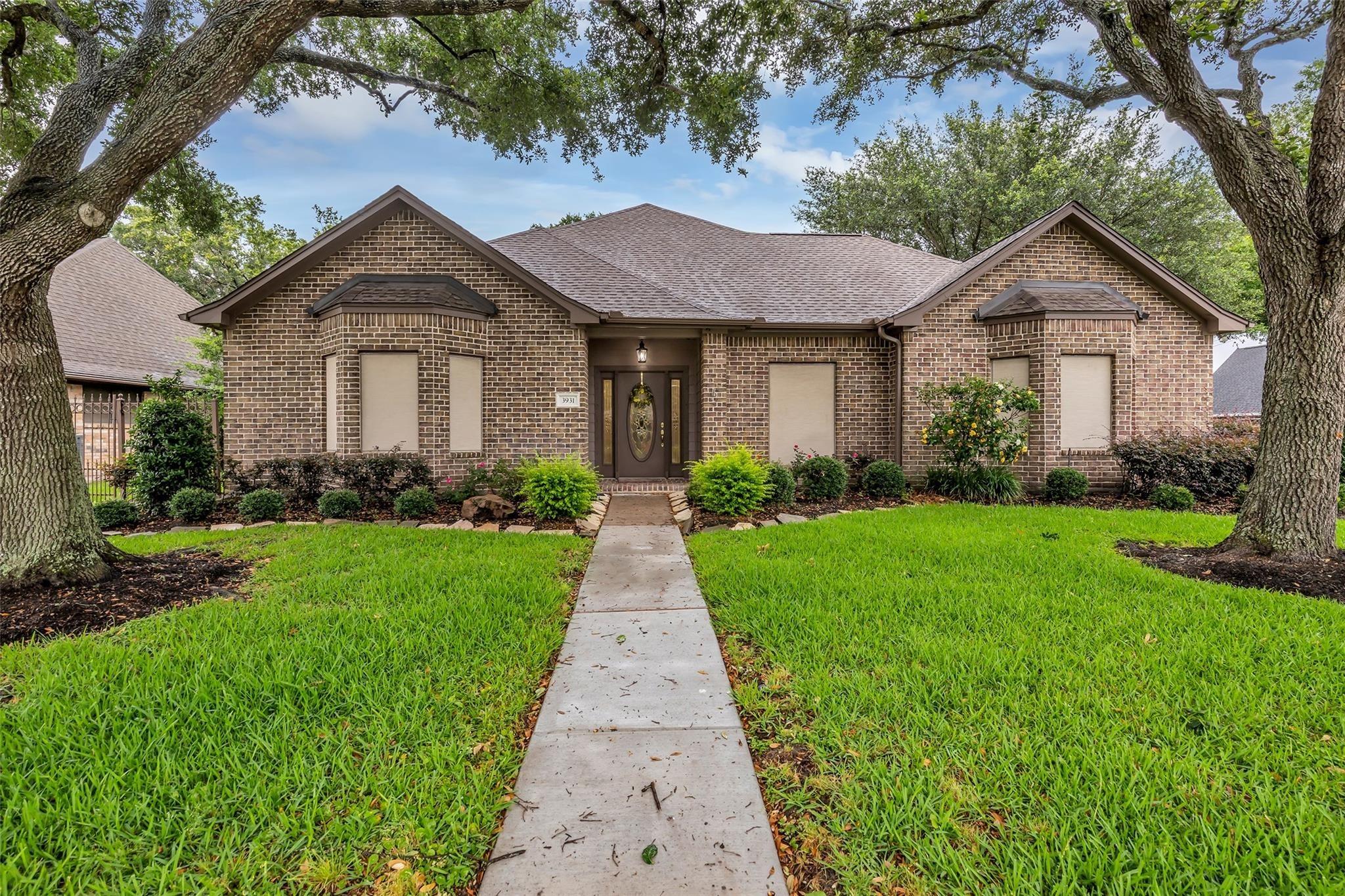 Bolivia Dr, Pasadena, TX 77504