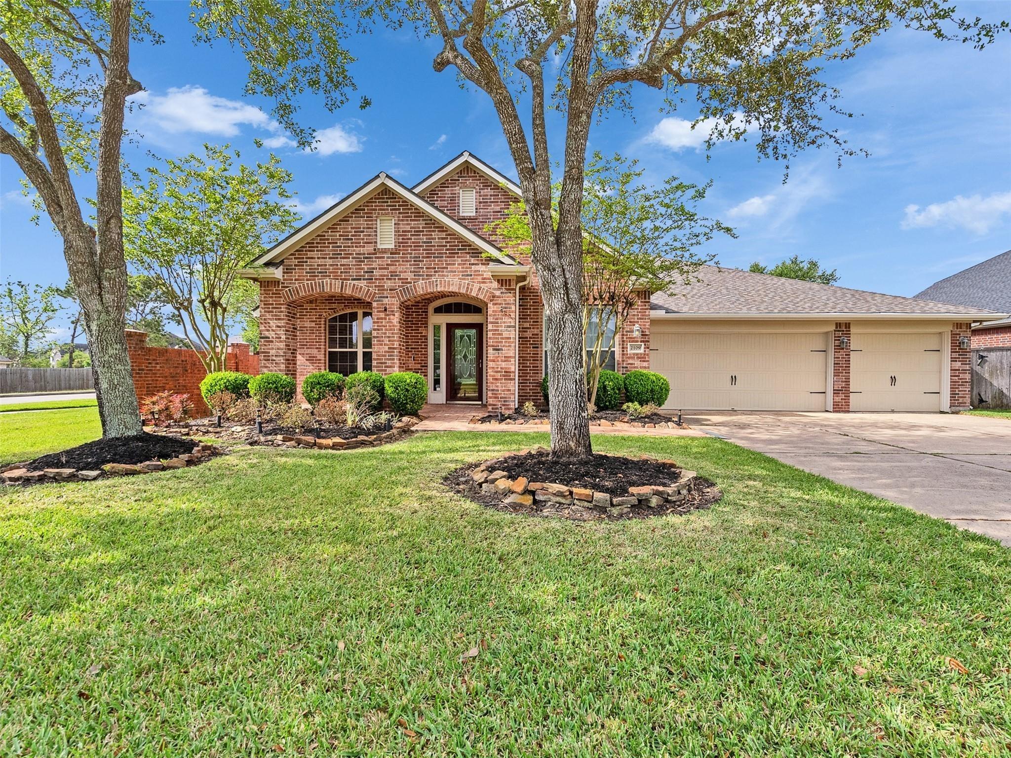 Noblewood Ct, League City, TX 77573