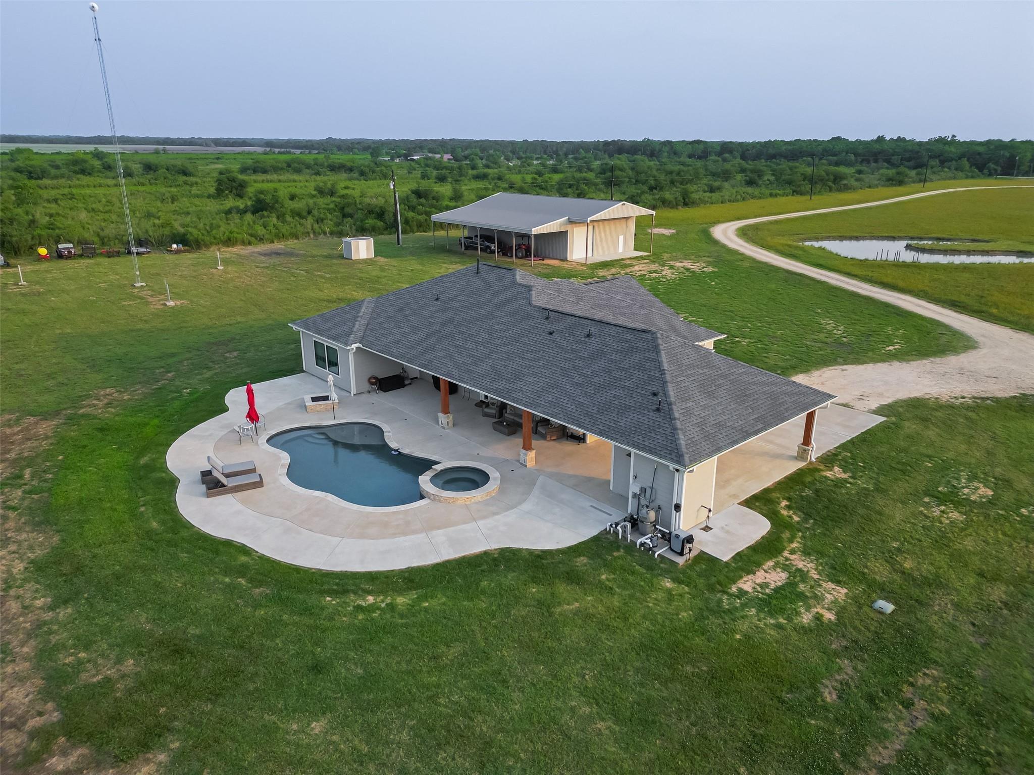 Dipple Rd, Guy, TX 77444