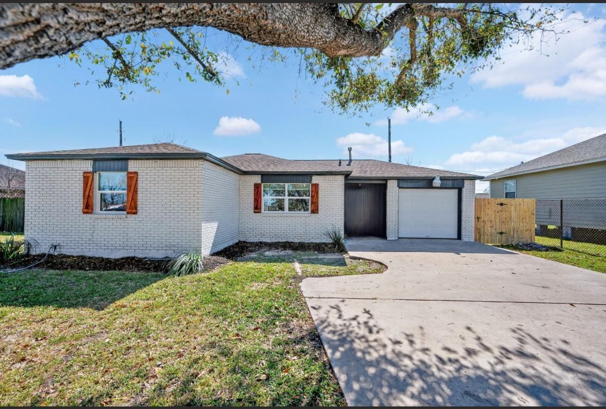 Clearmeadow St, Channelview, TX 77530