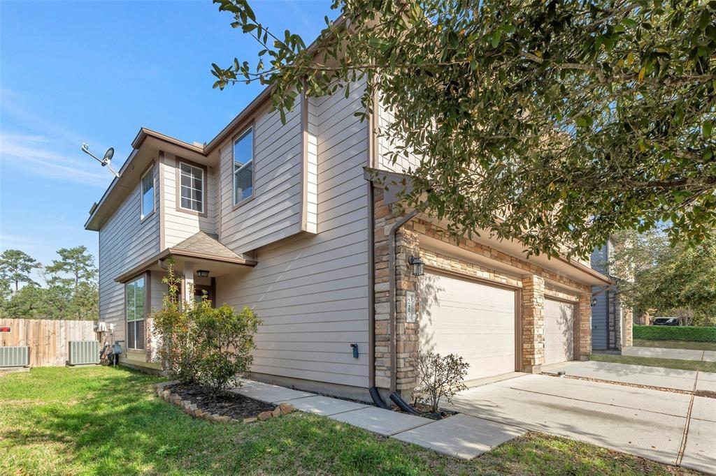 Bloomhill Pl, Magnolia, TX 77354