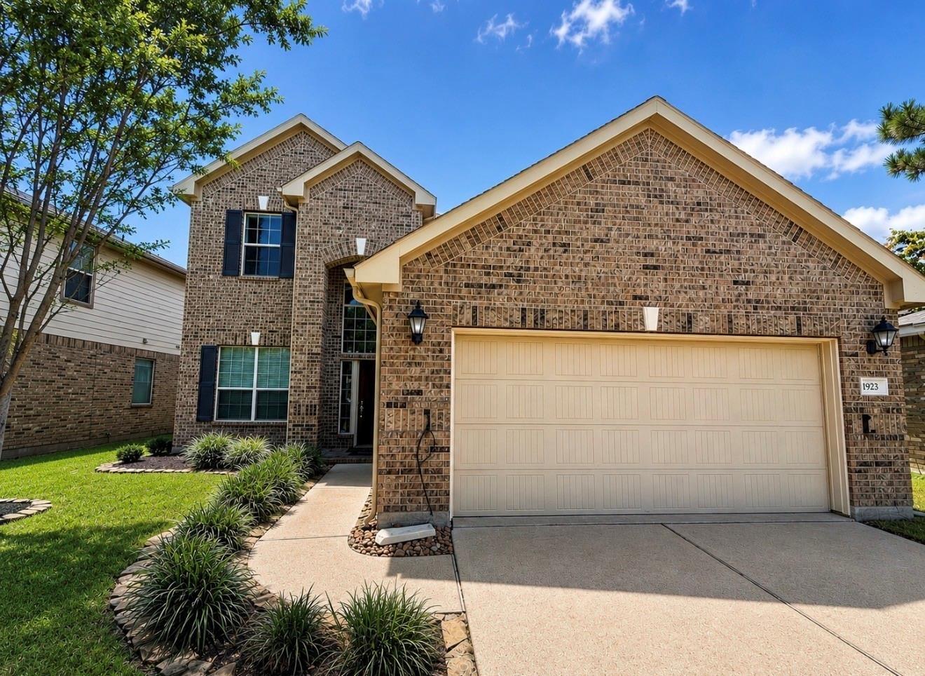 Pontius Dr, Katy, TX 77493