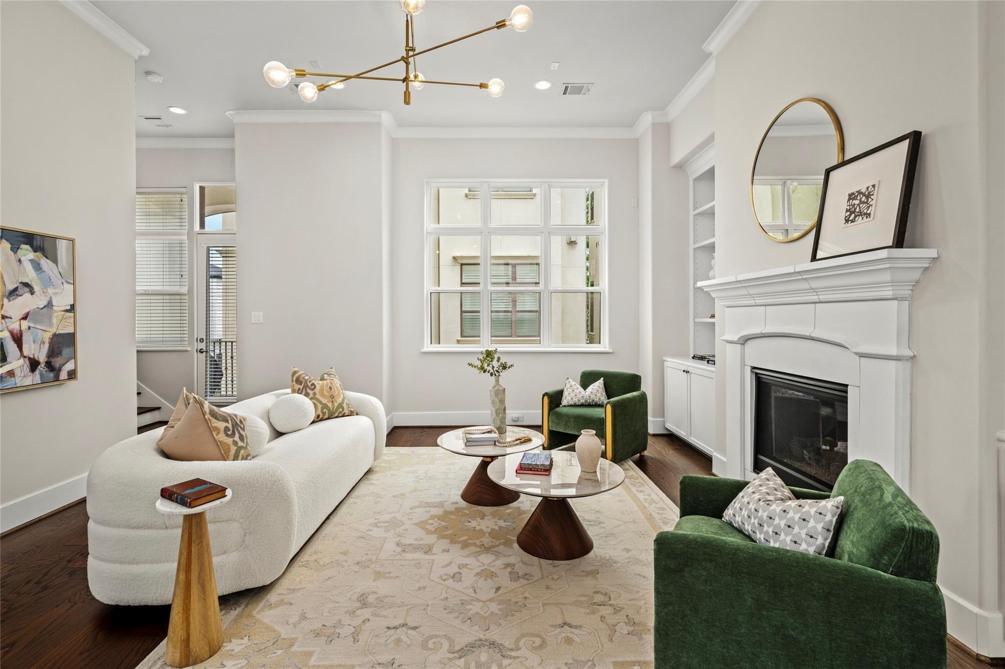 Larkin St, Houston, TX 77007