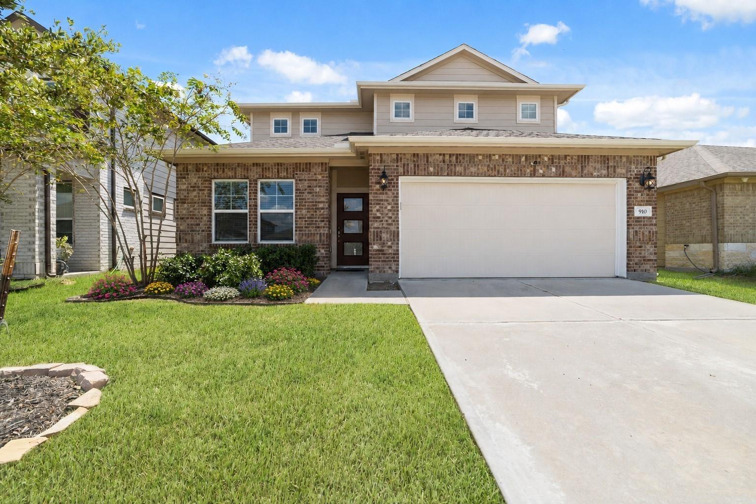Modesto Dr, Rosharon, TX 77583