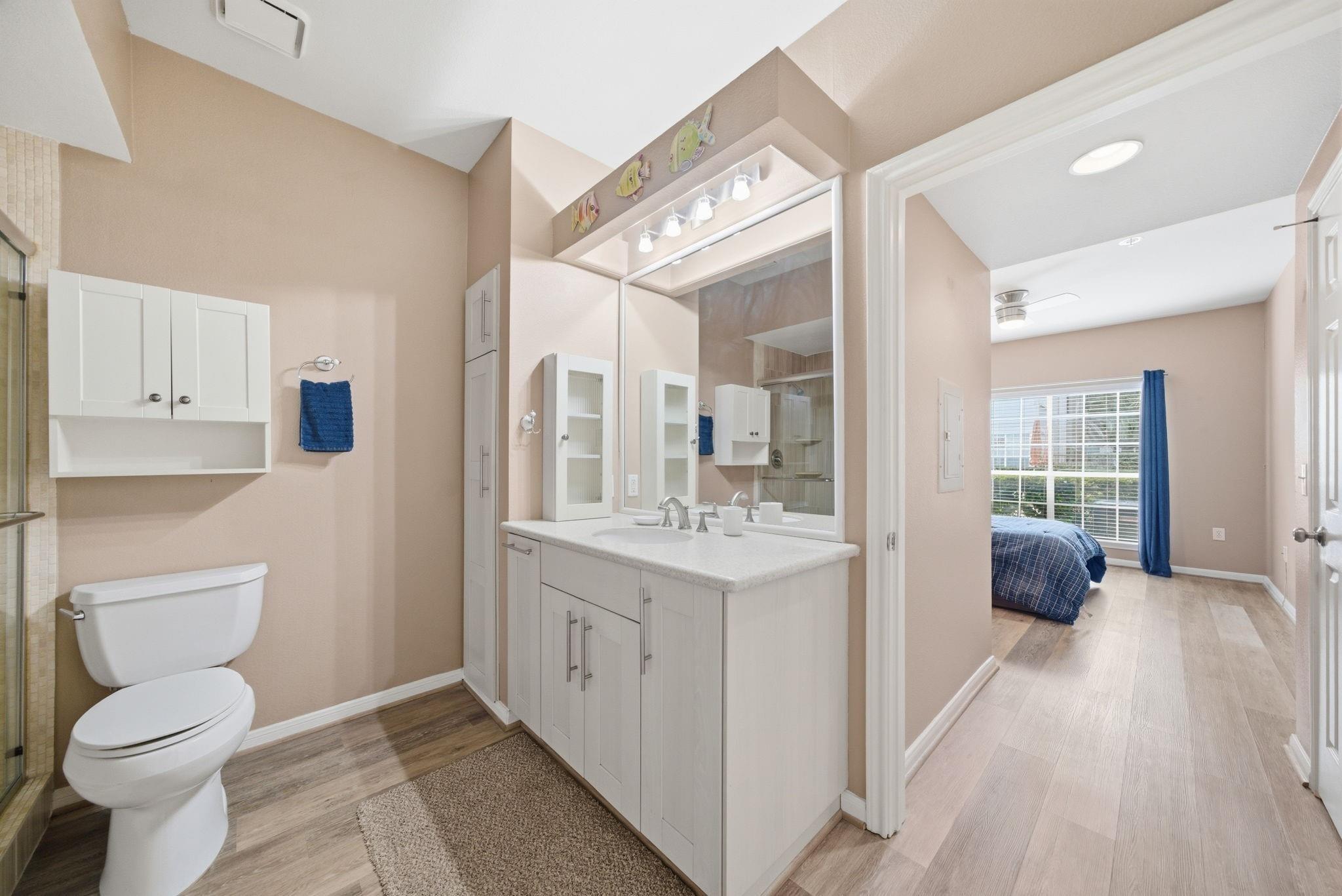 Allen Pkwy, Houston, TX 77019