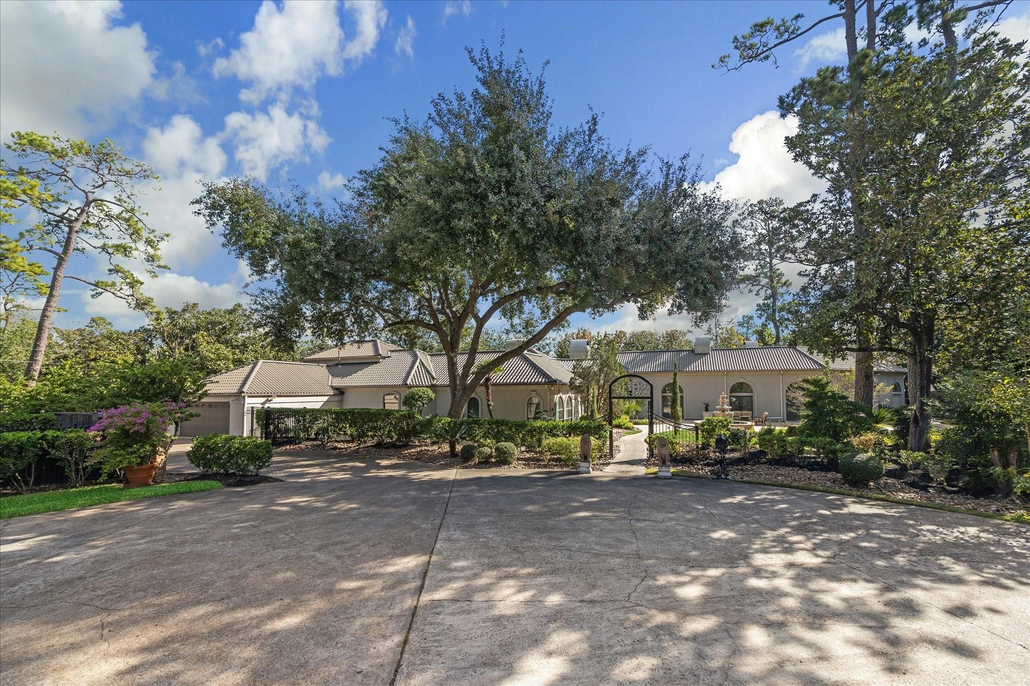 Claywood St, Houston, TX 77024