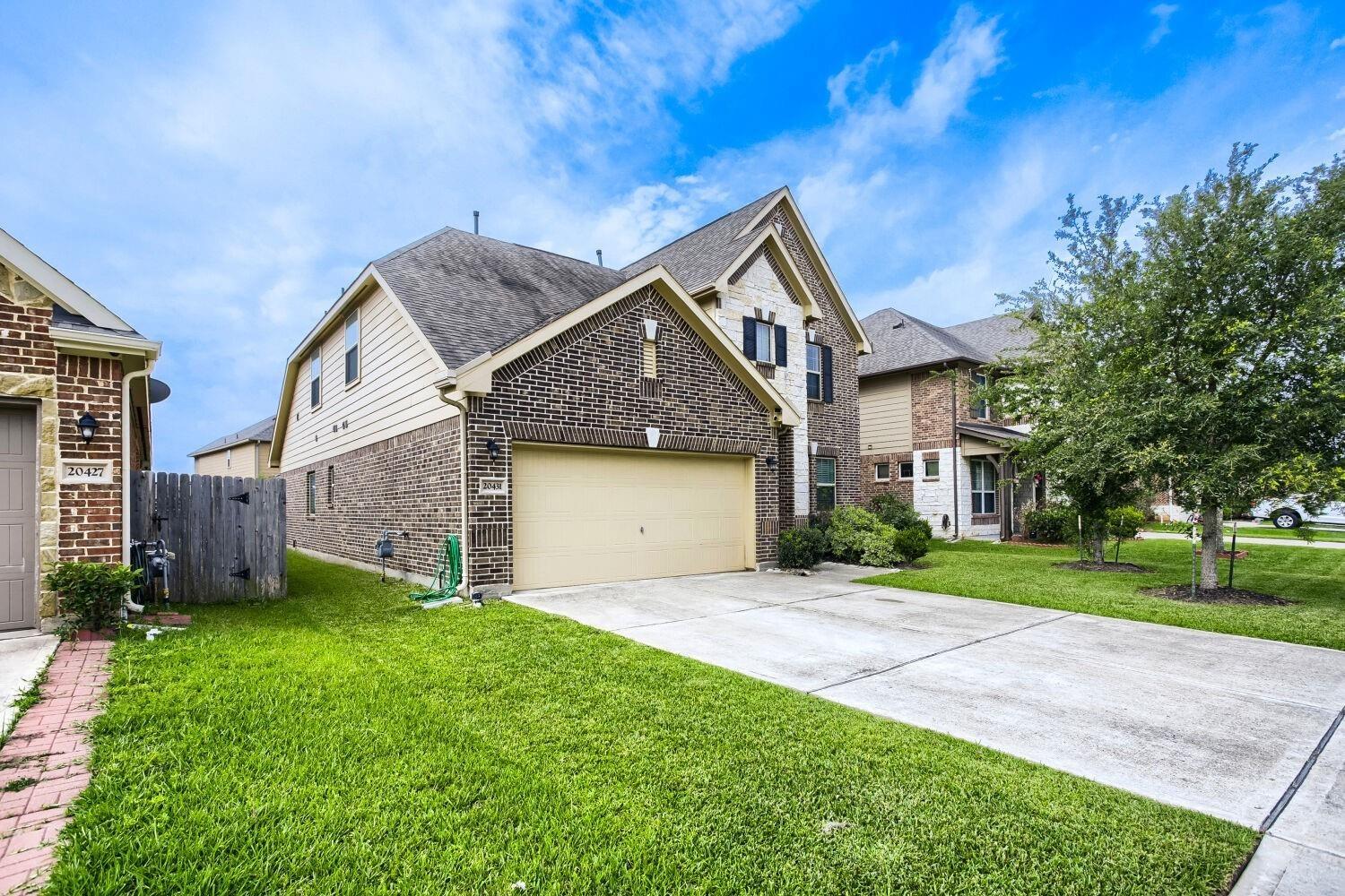 Alpine Meadow Pl, Richmond, TX 77407
