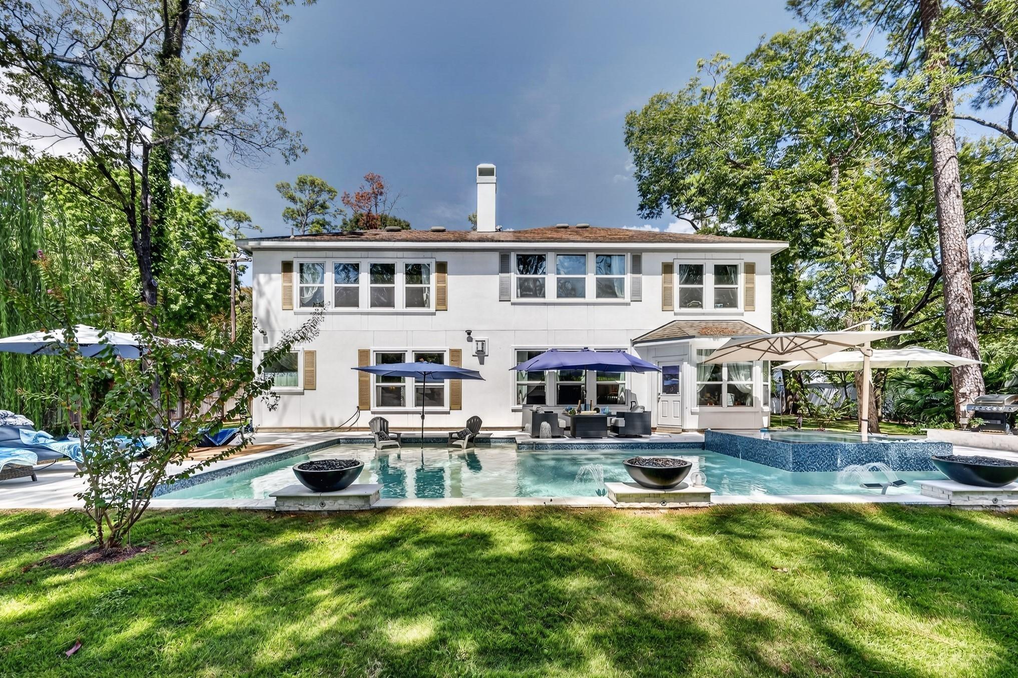 Voss Rd, Houston, TX 77024