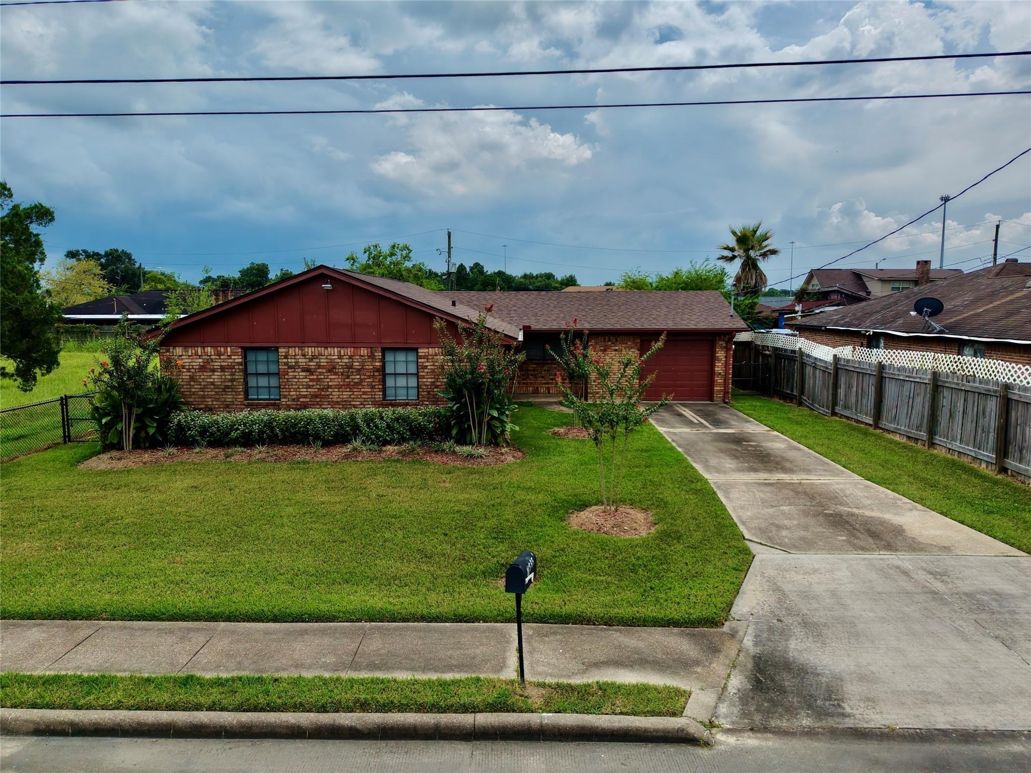 W Virginia St, Beaumont, TX 77705