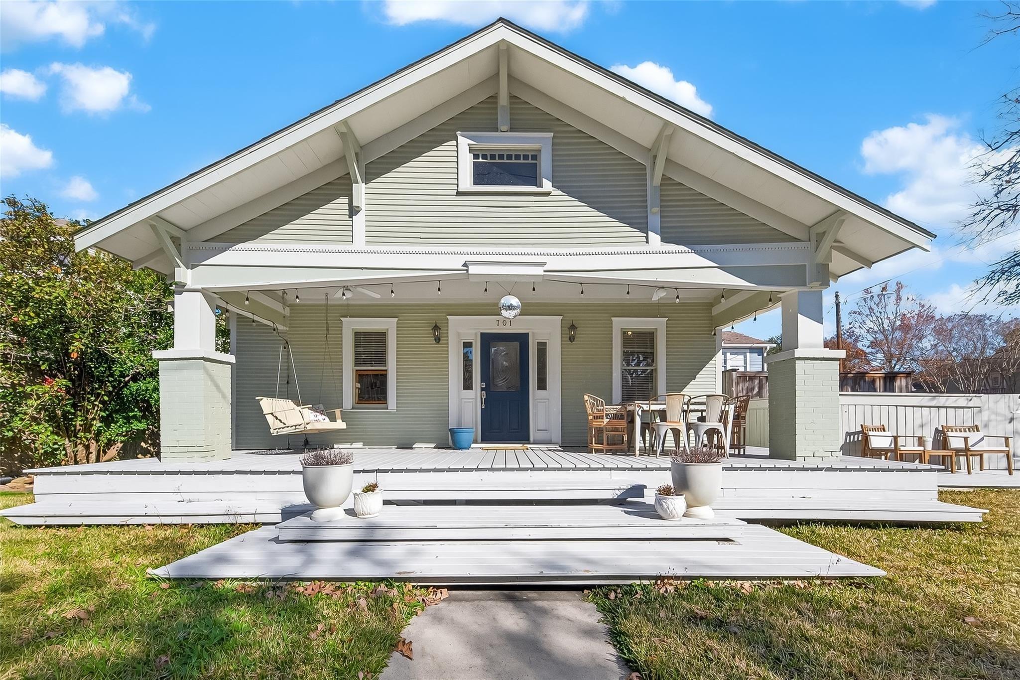 Highland St, Houston, TX 77009