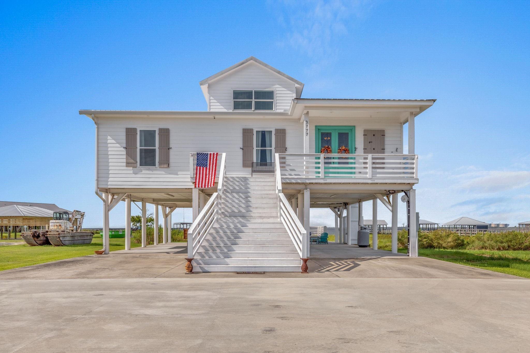 Lake Breeze Rd, Lake Charles, LA 70605