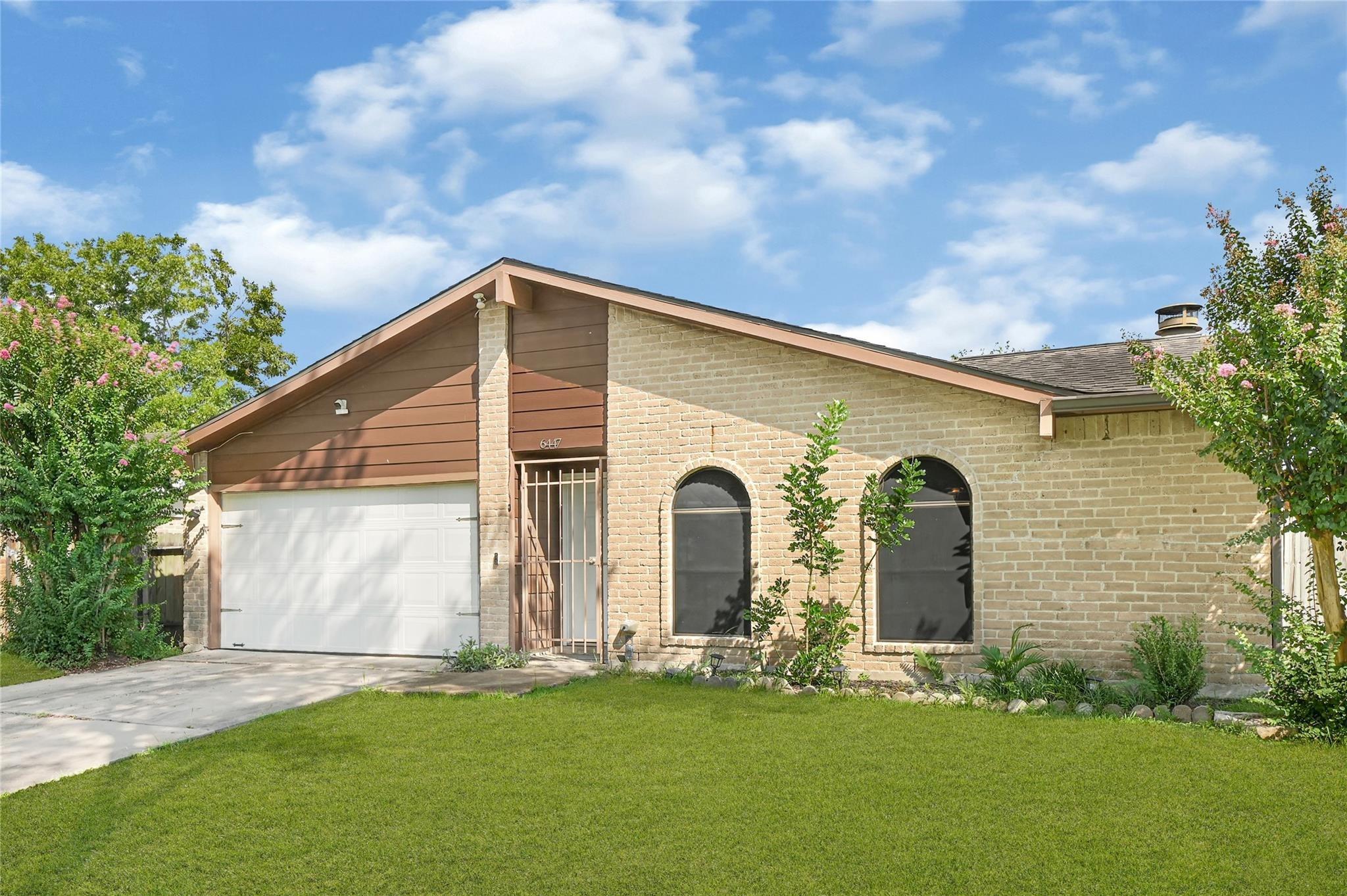 W Fuqua Dr, Missouri City, TX 77489