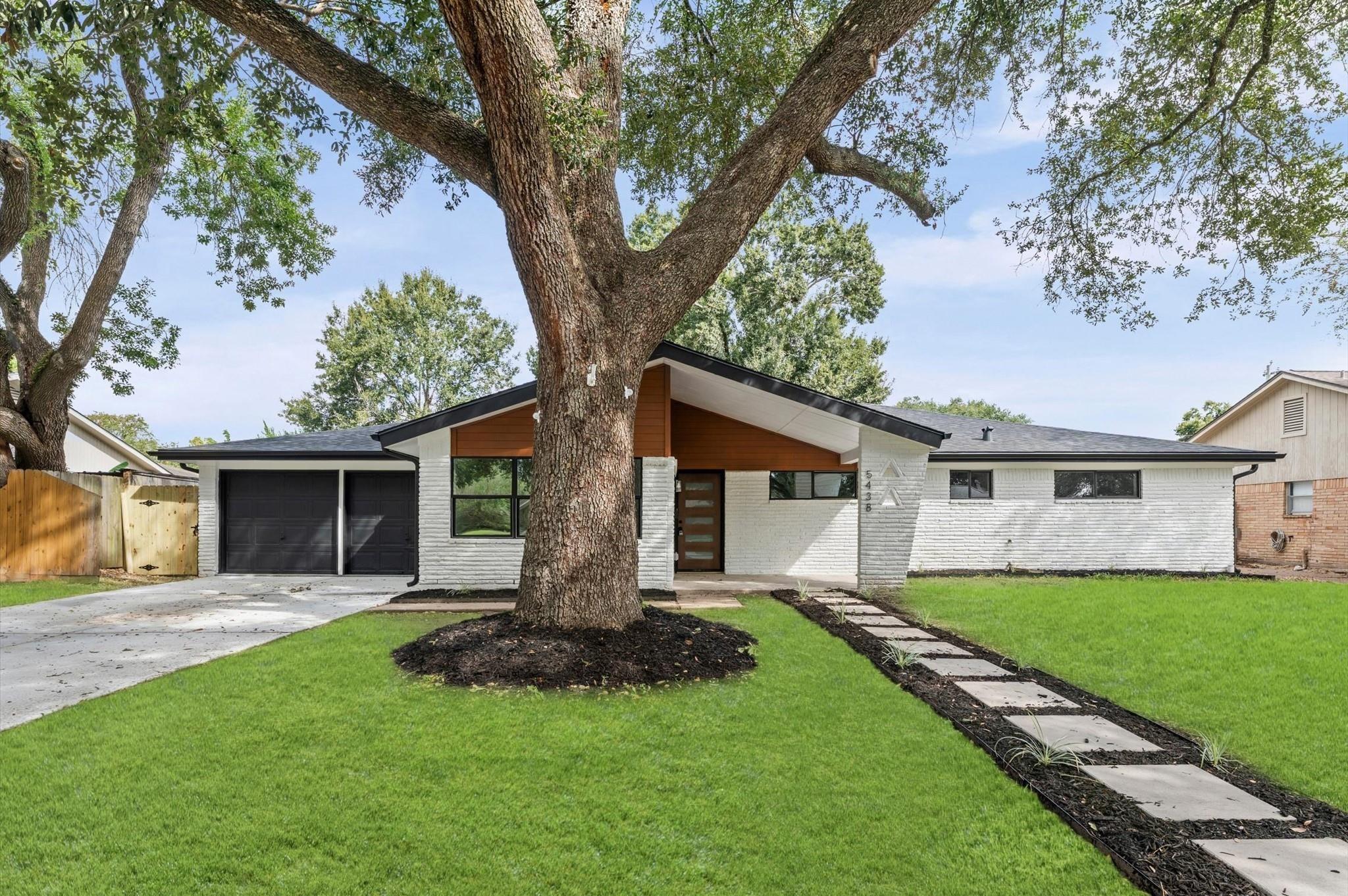 Wigton Dr, Houston, TX 77096