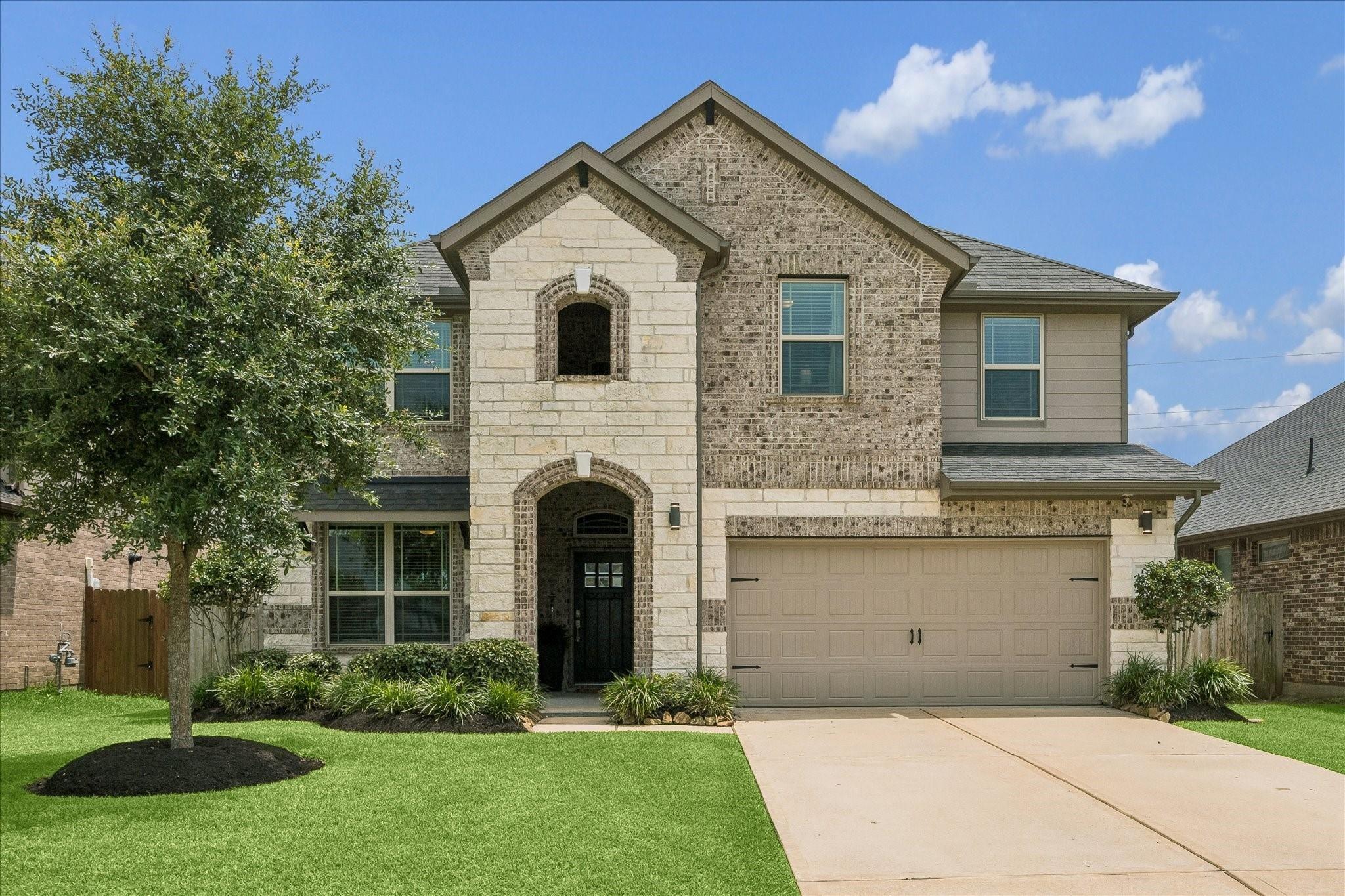 Harvest Vine Ct, Friendswood, TX 77546