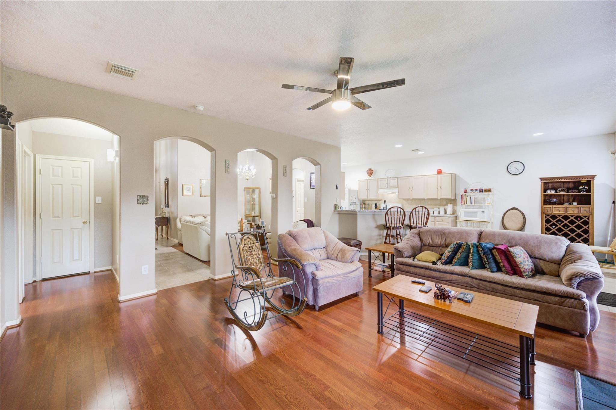 Spring Barker Dr, Cypress, TX 77429