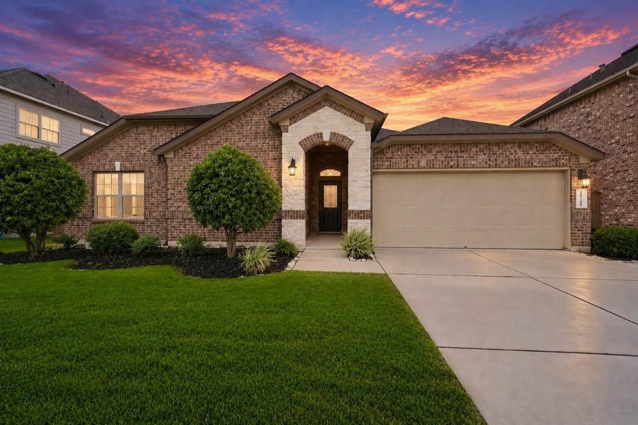 Whitney Reach Dr, Rosharon, TX 77583