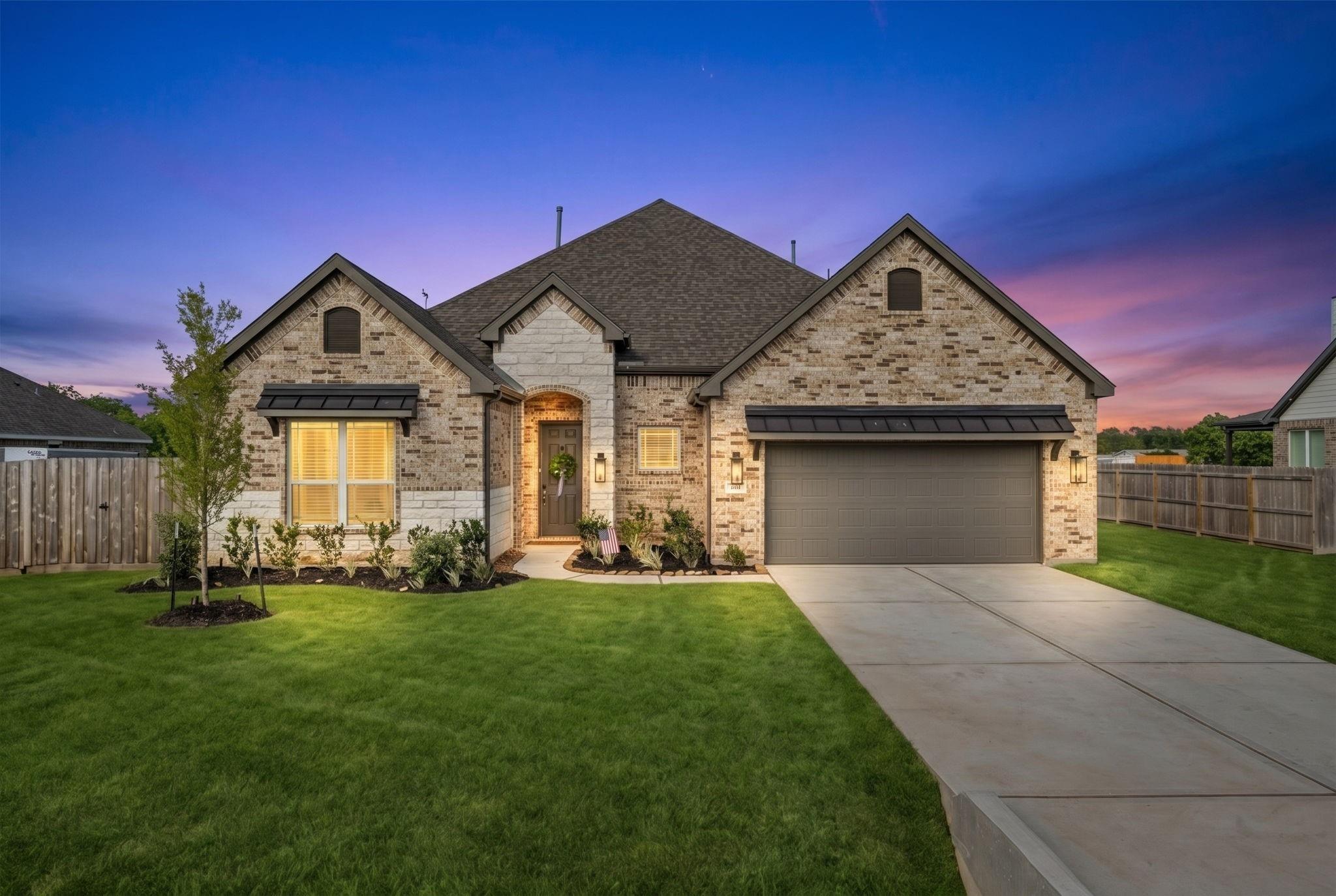 E Wood Dr, Baytown, TX 77523