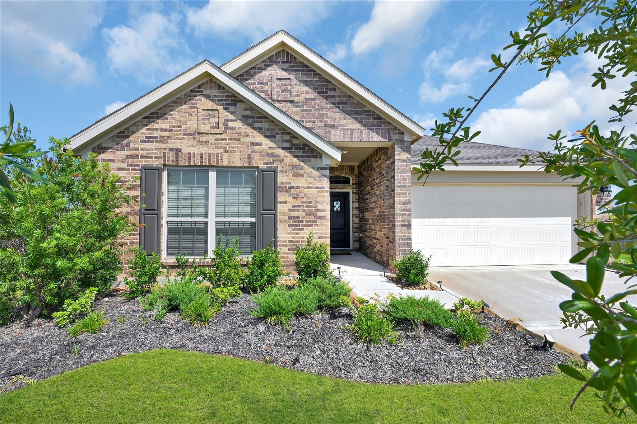 Penton Meadow Ln, Fresno, TX 77545