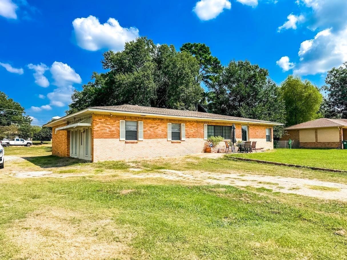 E Commerce St, Fairfield, TX 75840