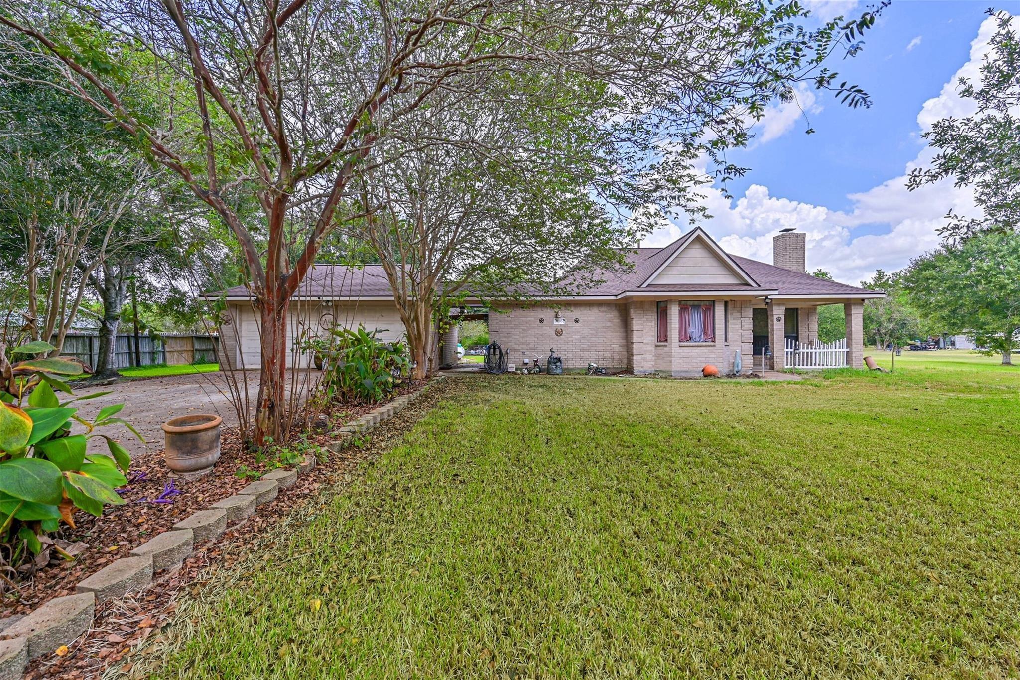 Amie Ln, Pearland, TX 77584