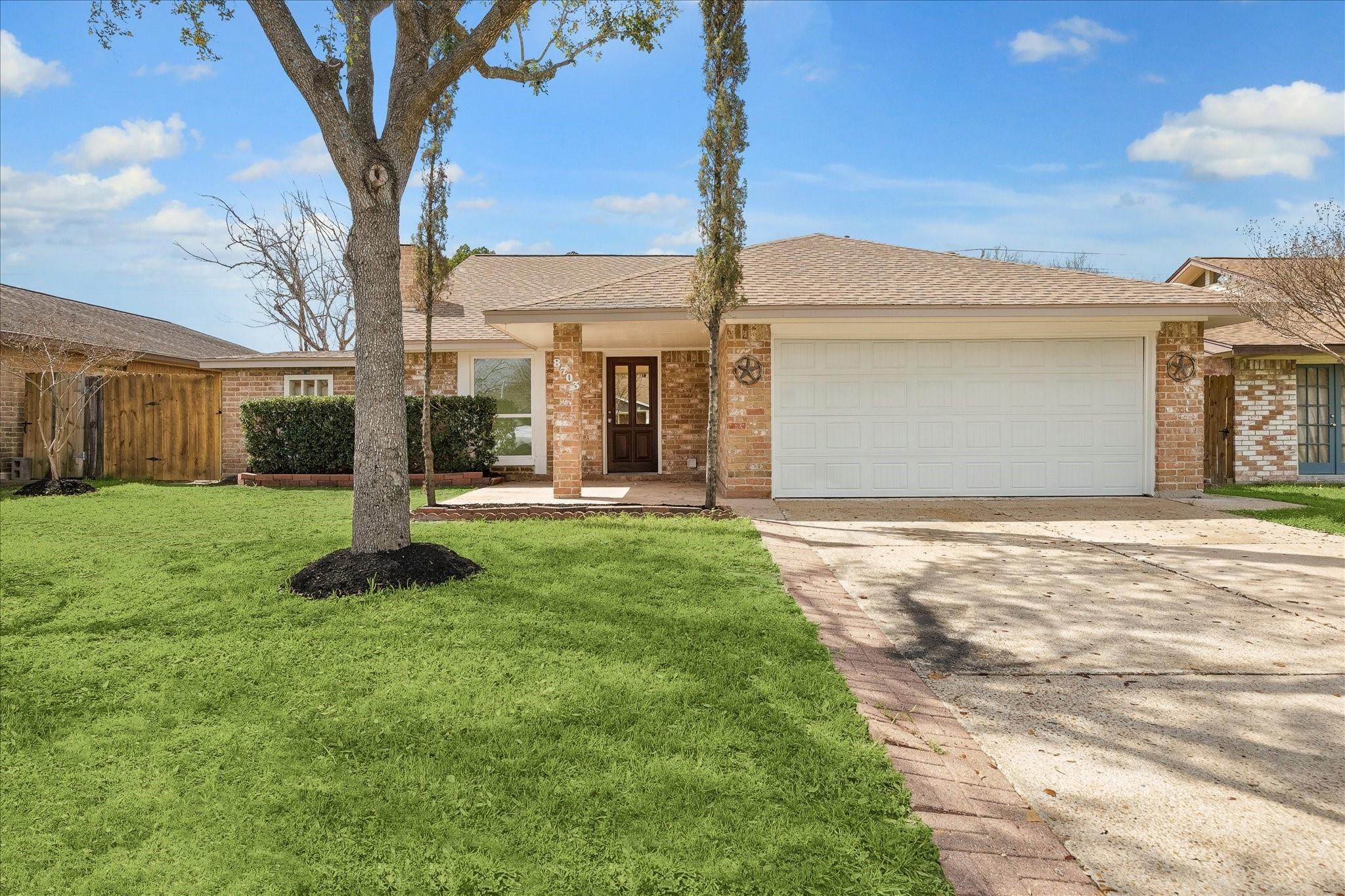 Twisting Vine Ln, Houston, TX 77040