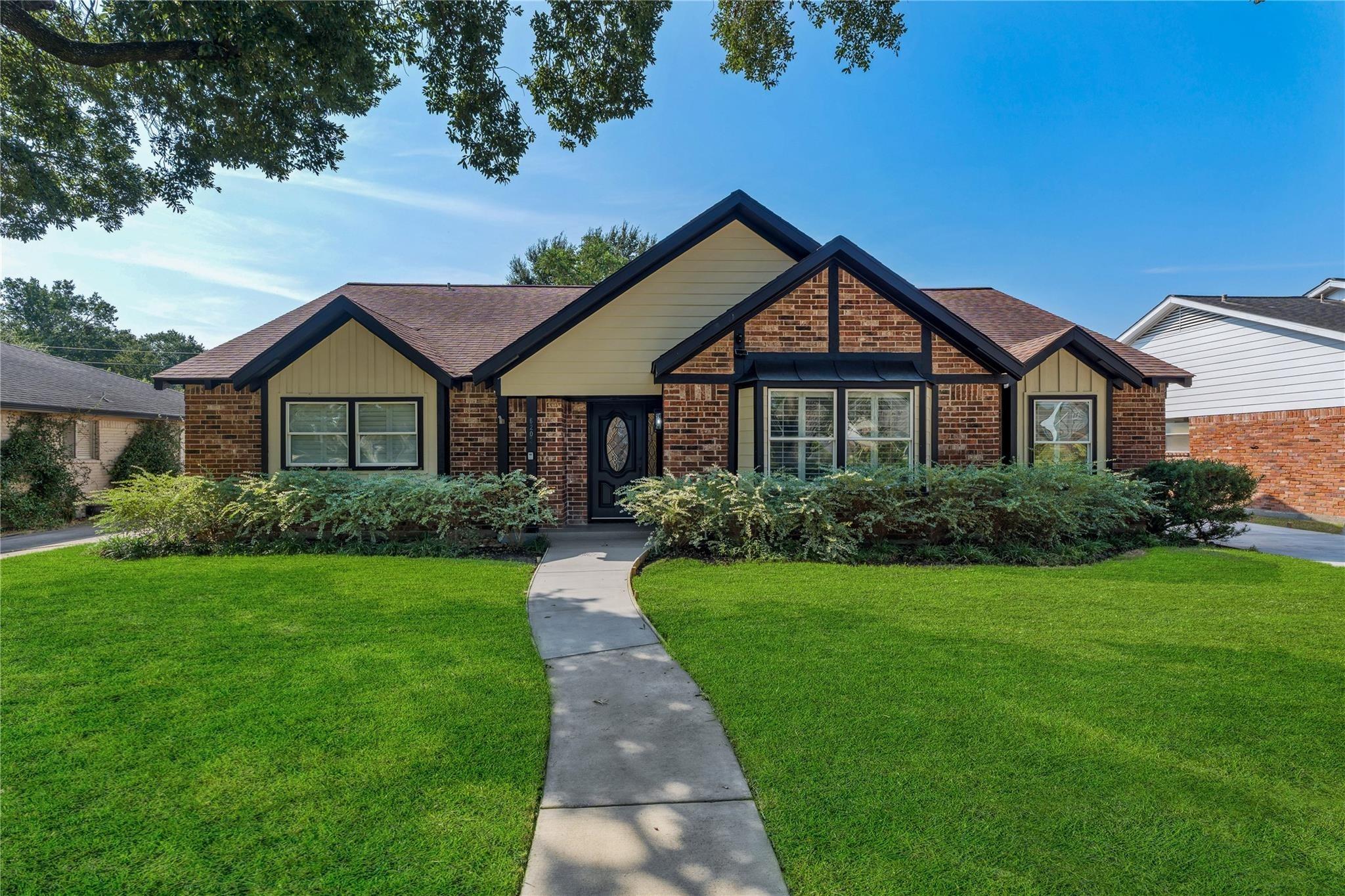 Cheena Dr, Houston, TX 77096