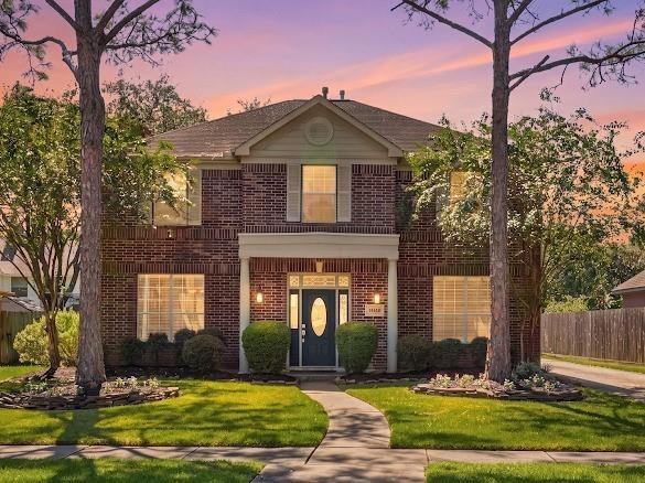 Robin Hill Ct, Houston, TX 77059
