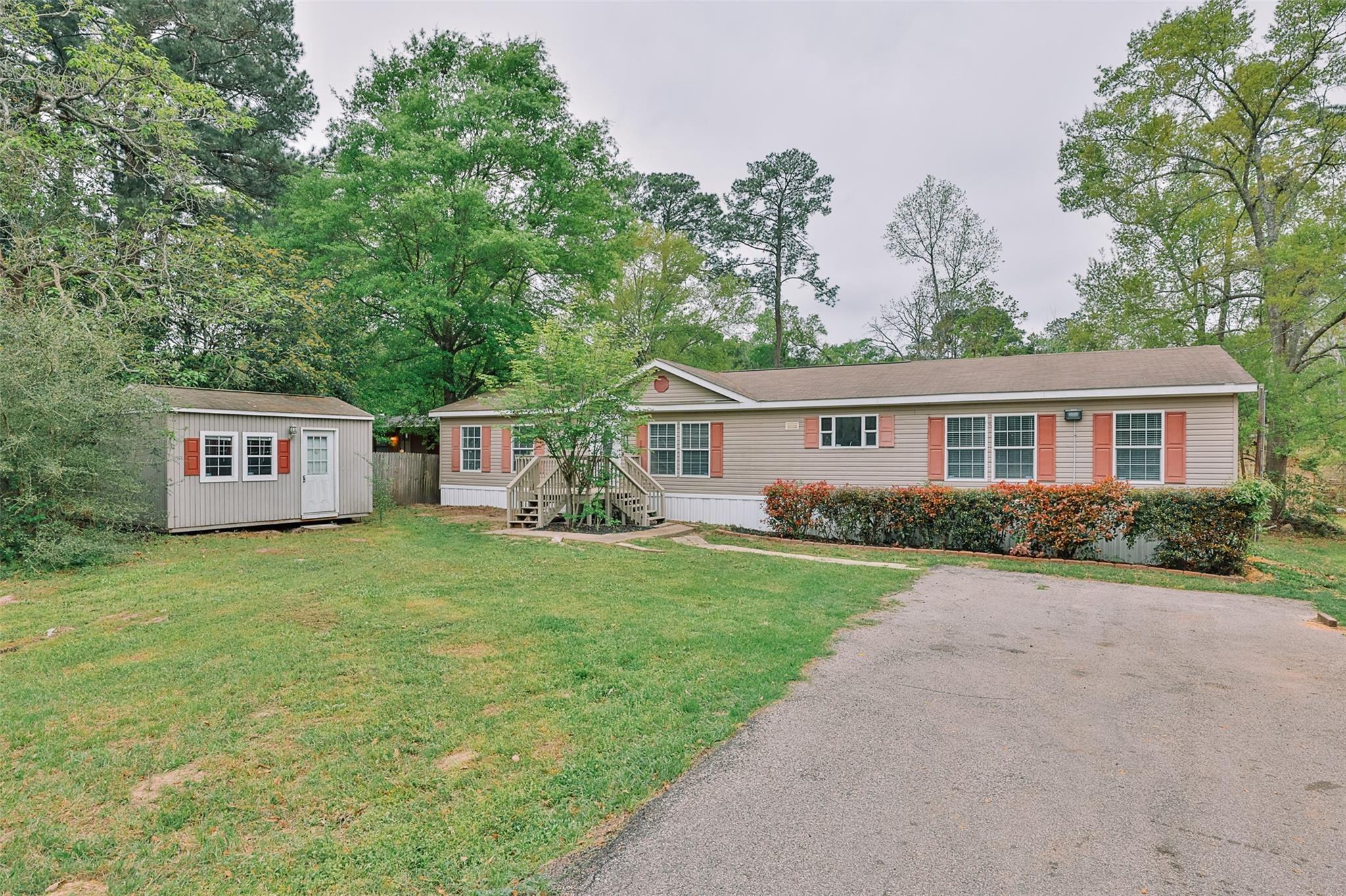 W Creek Dr, Conroe, TX 77304