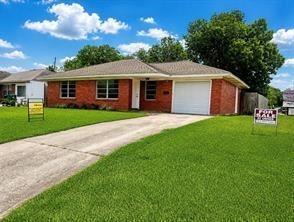 Blueberry Ln, Pasadena, TX 77502